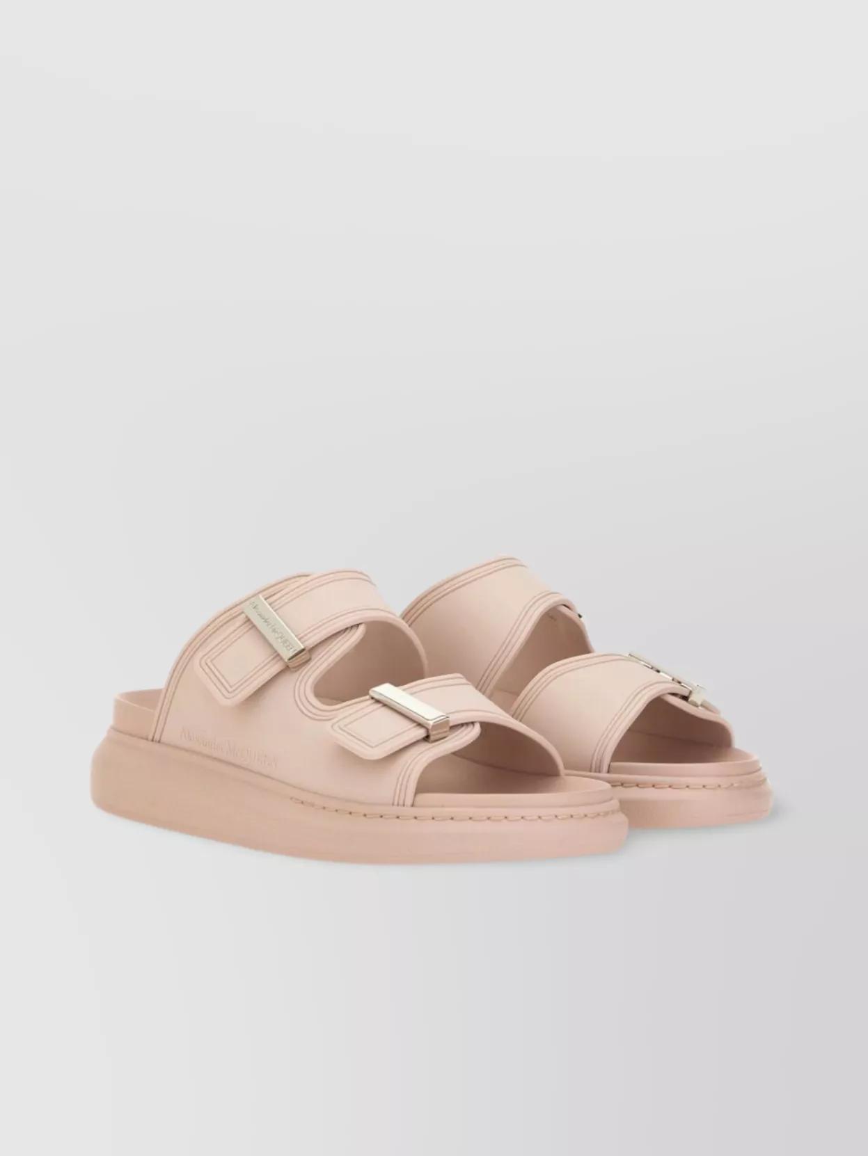 Alexander Mcqueen FLAT LEATHER SLIDE SANDAL【関税送料込】 Alexander McQueen The Seal Embossed Slip-on Slides | italist