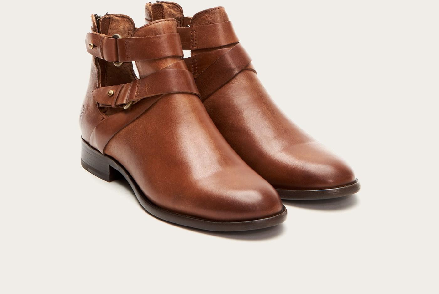 frye carly cut out shootie