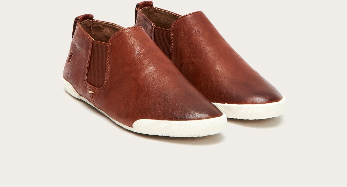 frye melanie chelsea boot