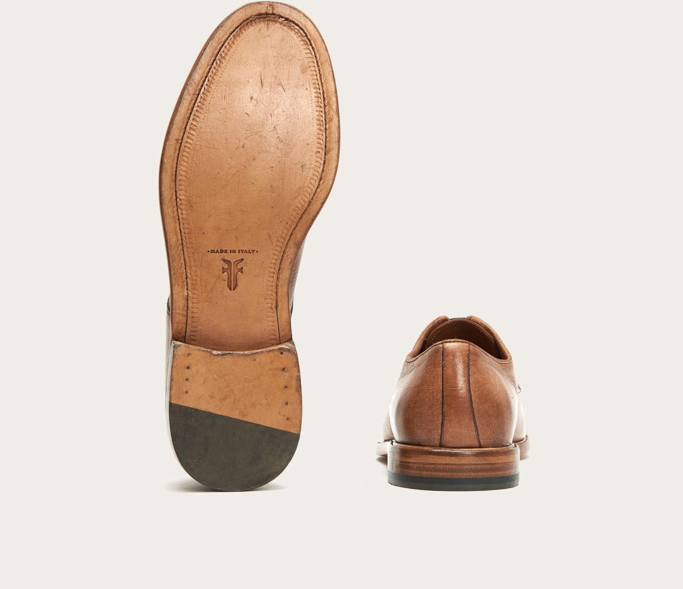 frye fisher oxford