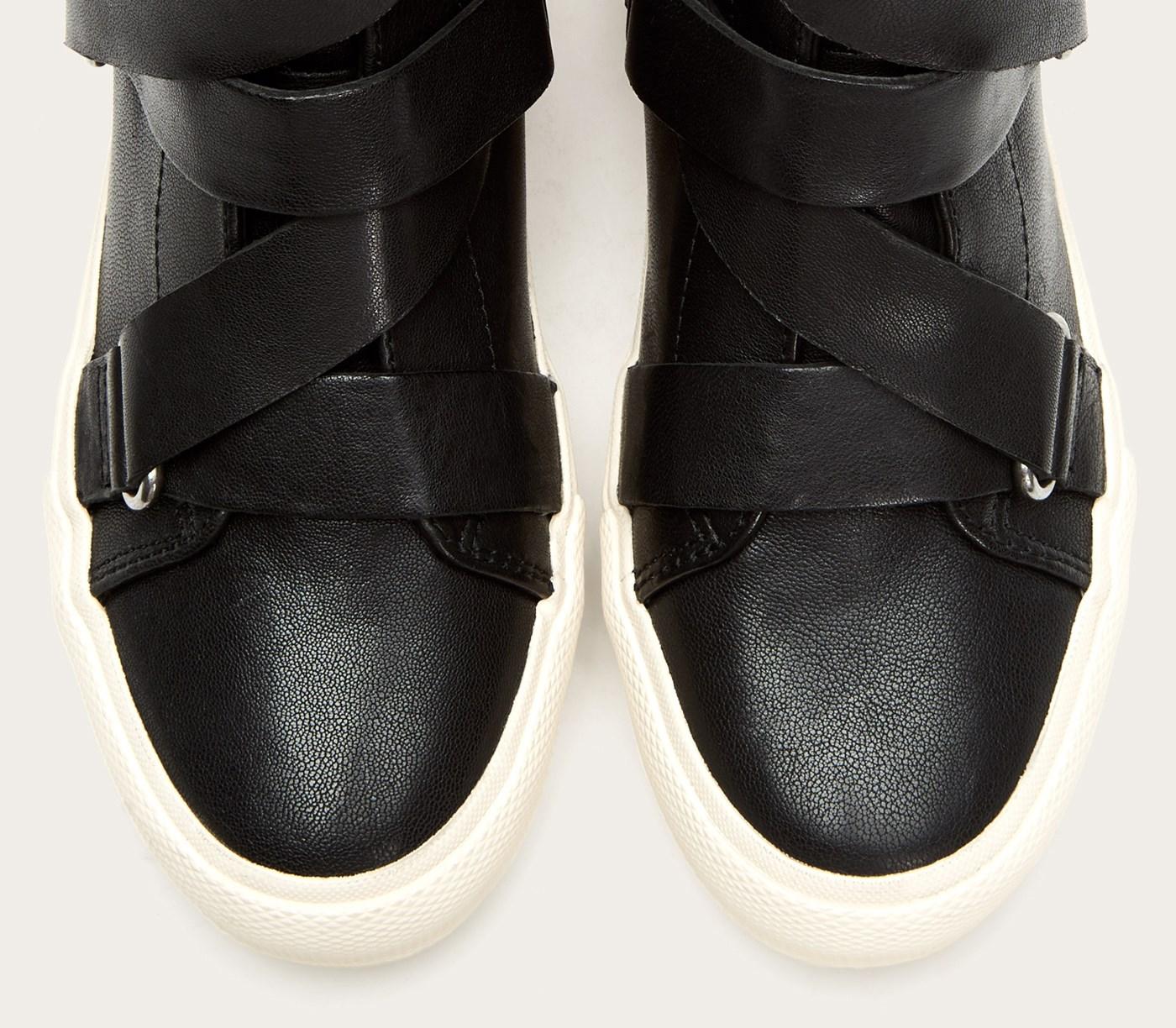 frye gia moto high