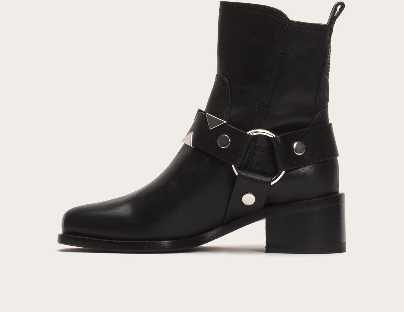 frye modern harness arrowhead