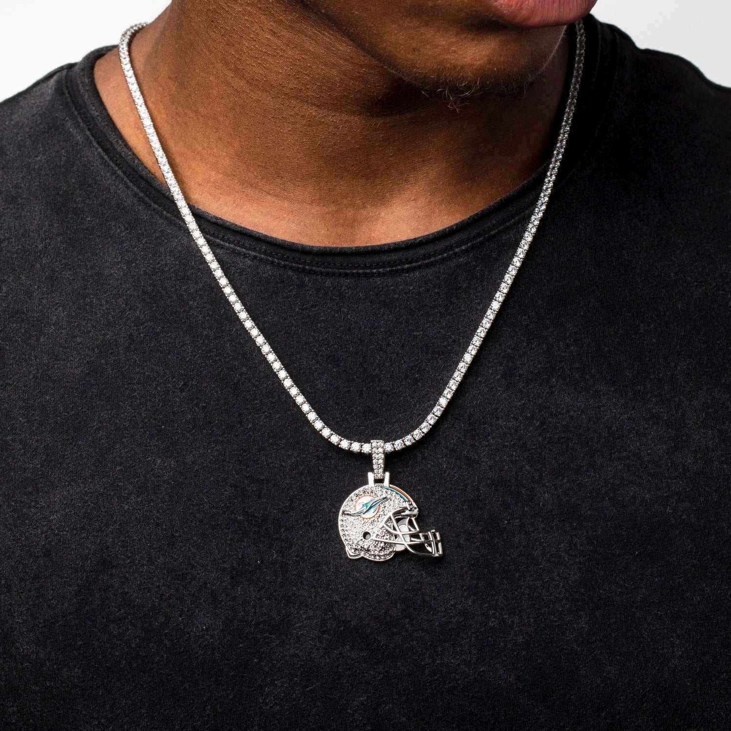 The GLD Shop Miami Dolphins Tyreek Hill Jersey Pendant in Black for Men