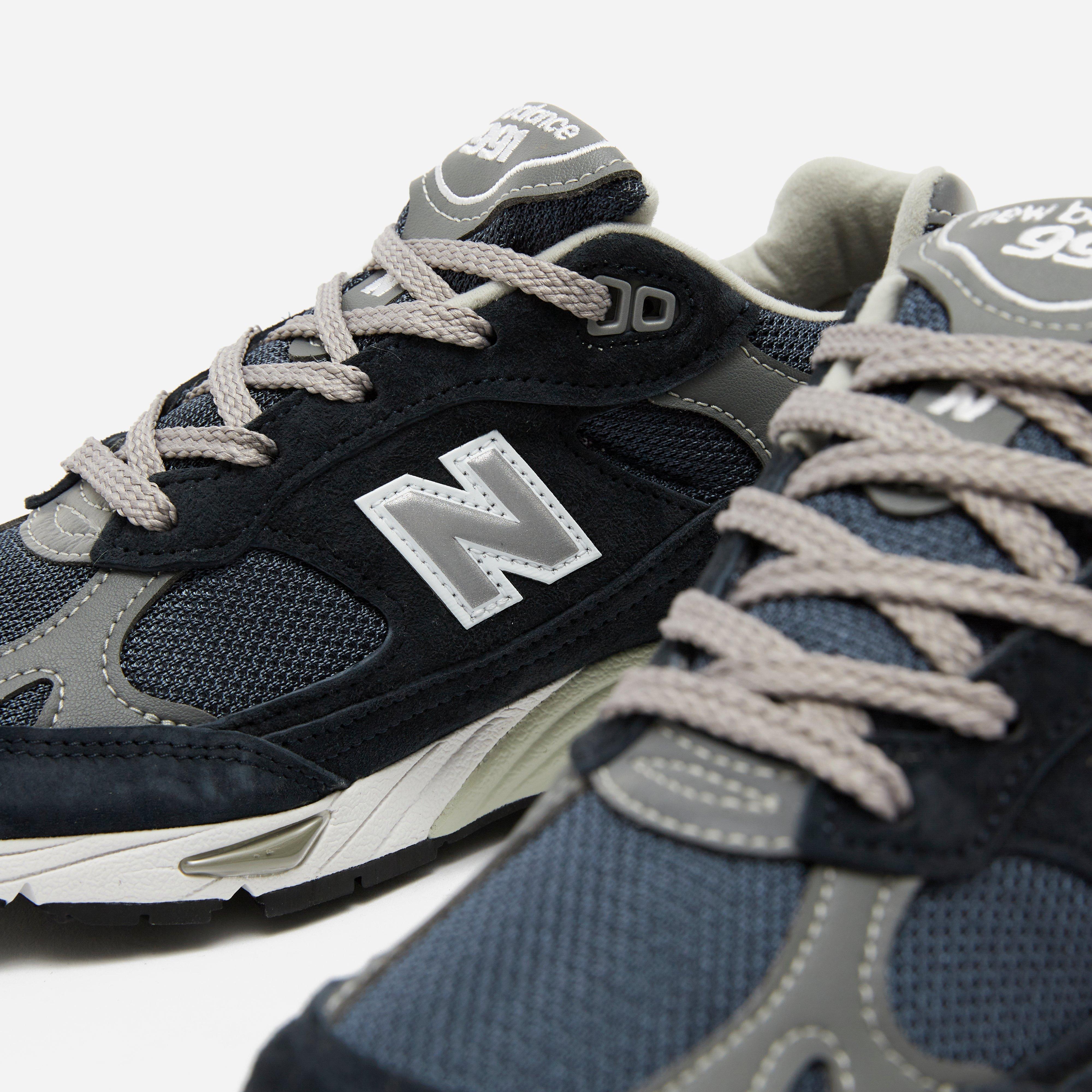 New Balance 991 - Made In England Women's in Black | Lyst
