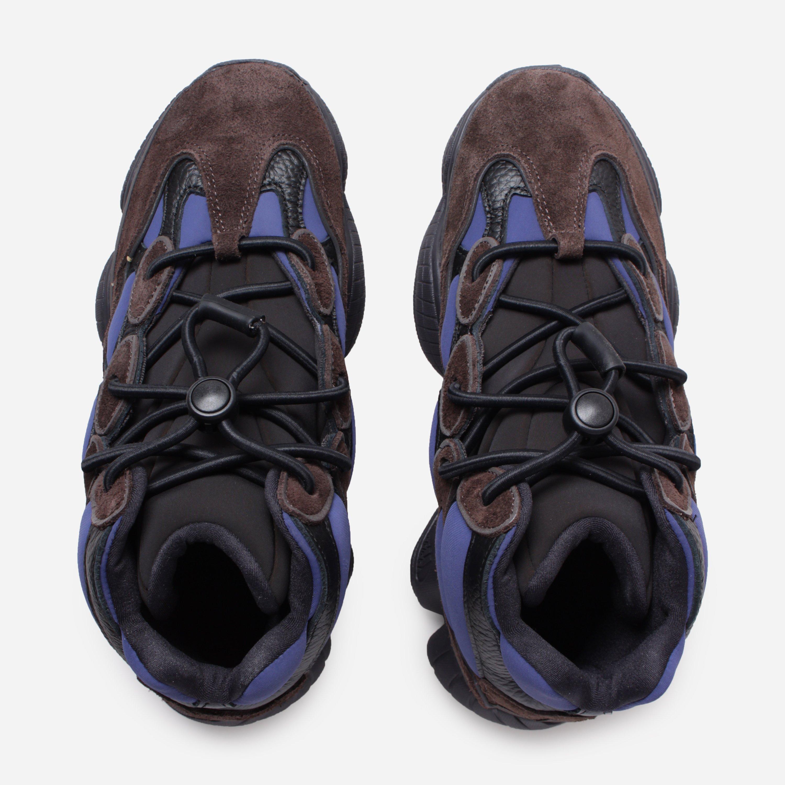 yeezy tyrian