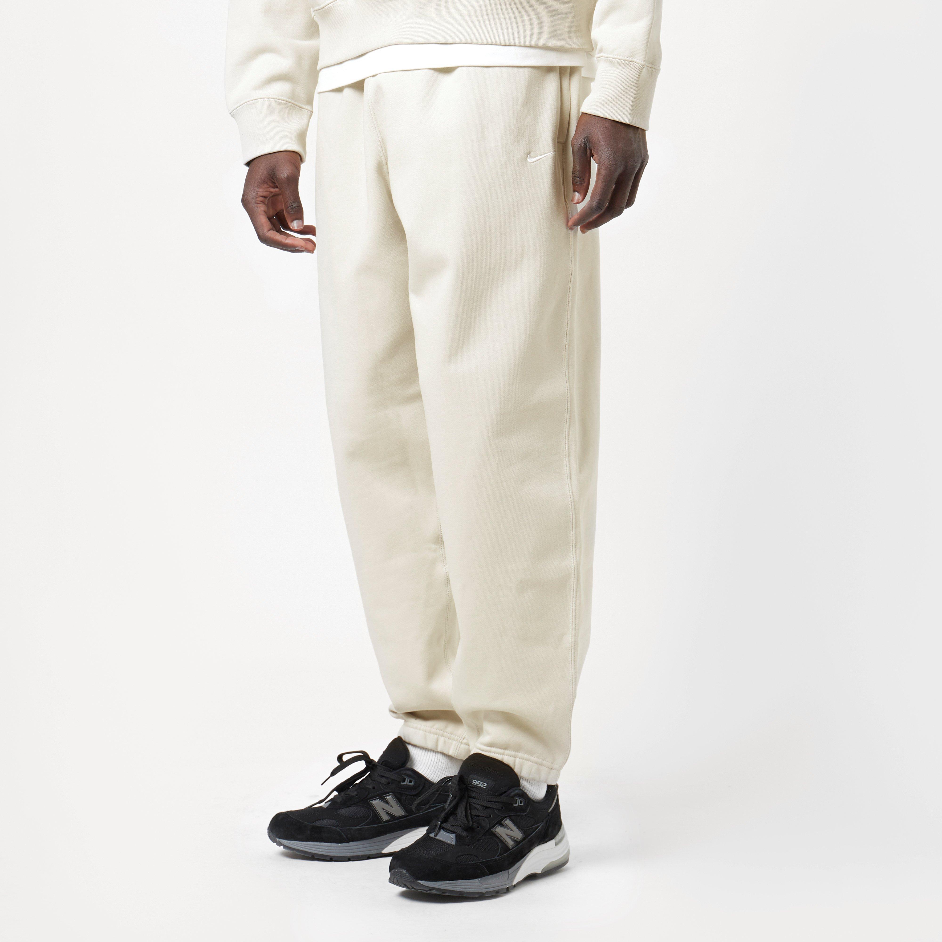 Nike Nrg Premium Essential Pants in 