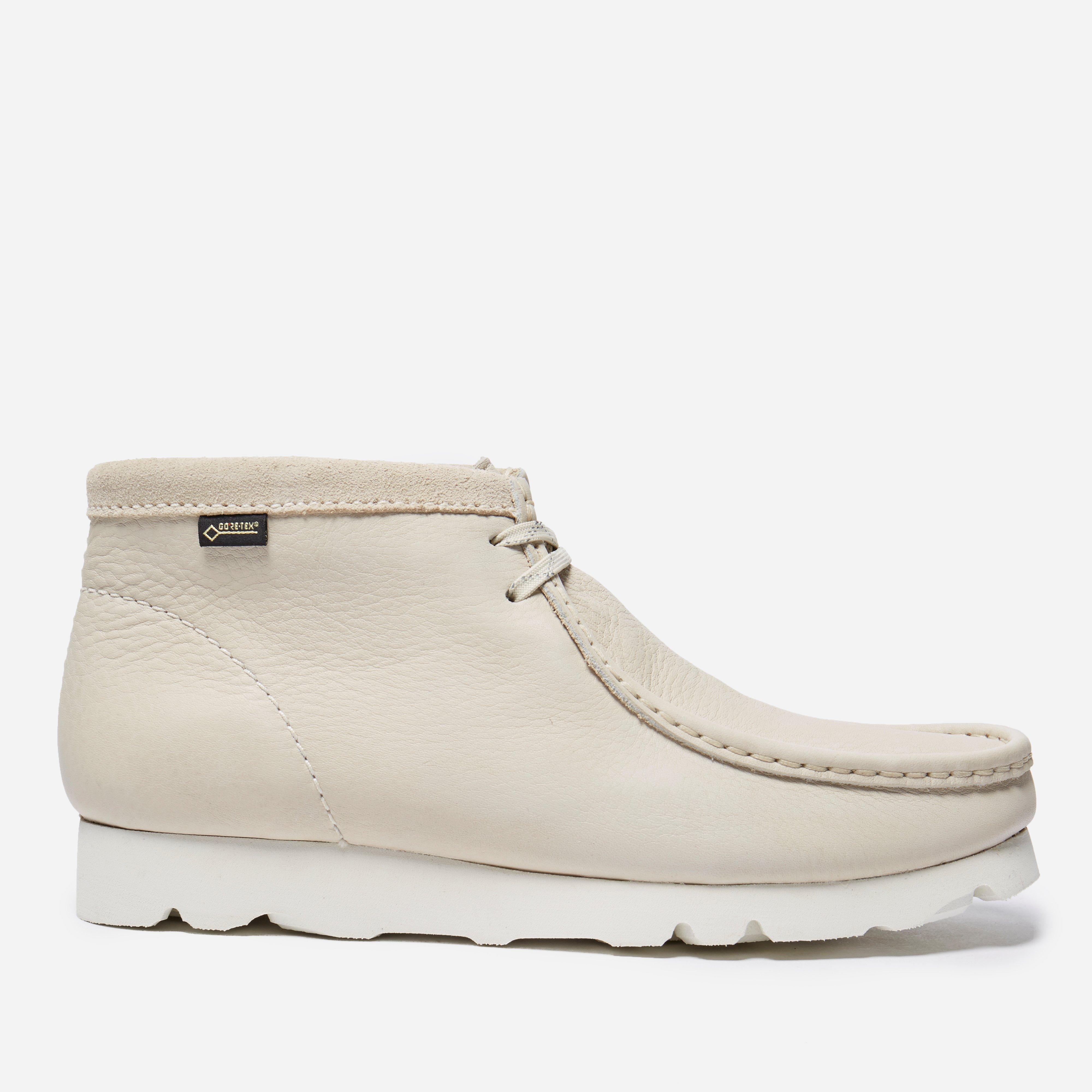 Clarks Suede Wallabee Boot Gore-tex - Off White Nubuck for Men - Lyst