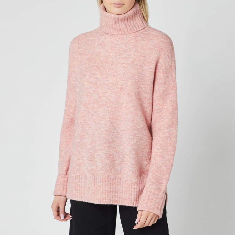 pink jumper whistles
