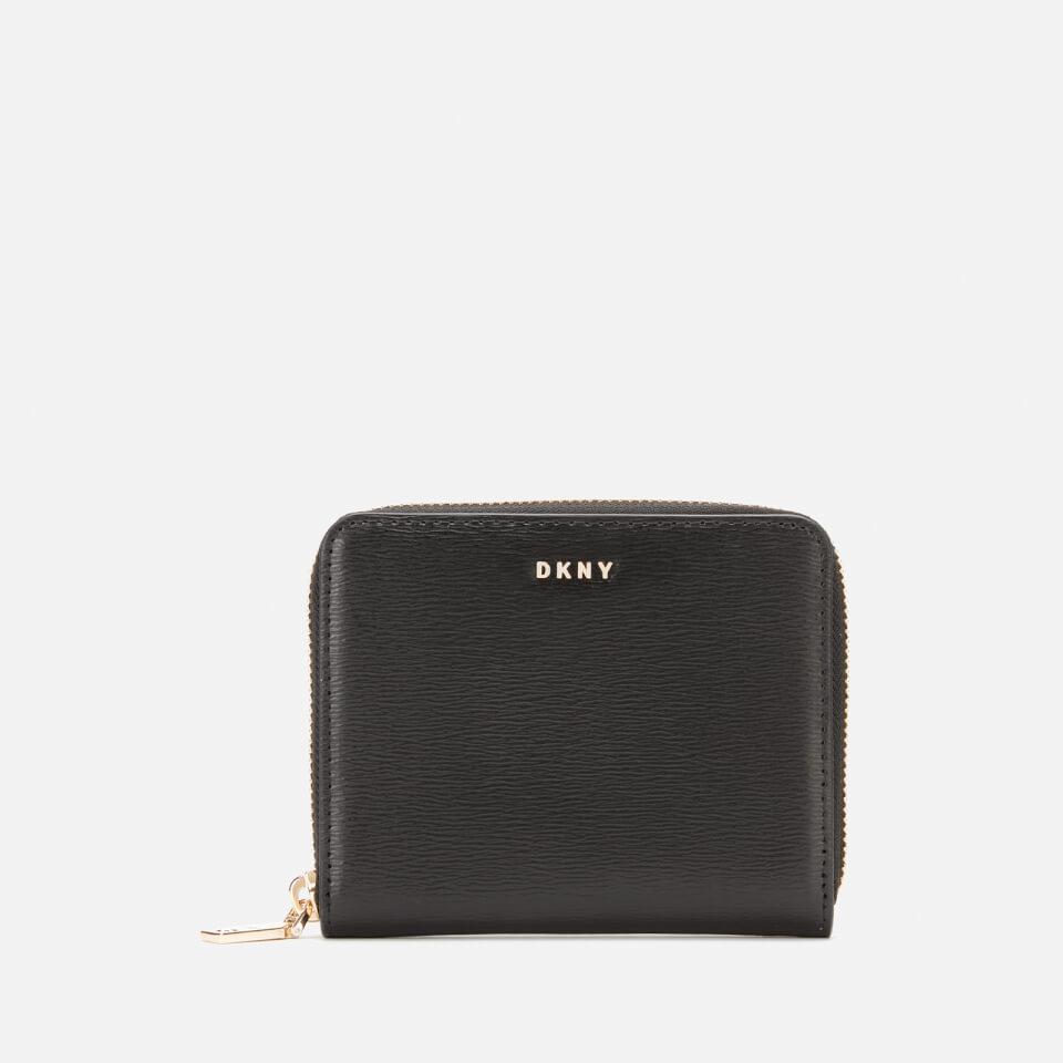tan coin purse