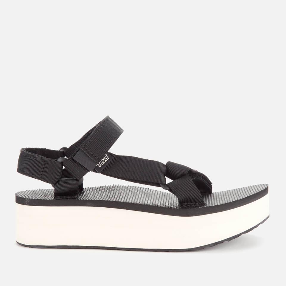 teva black universal sandals