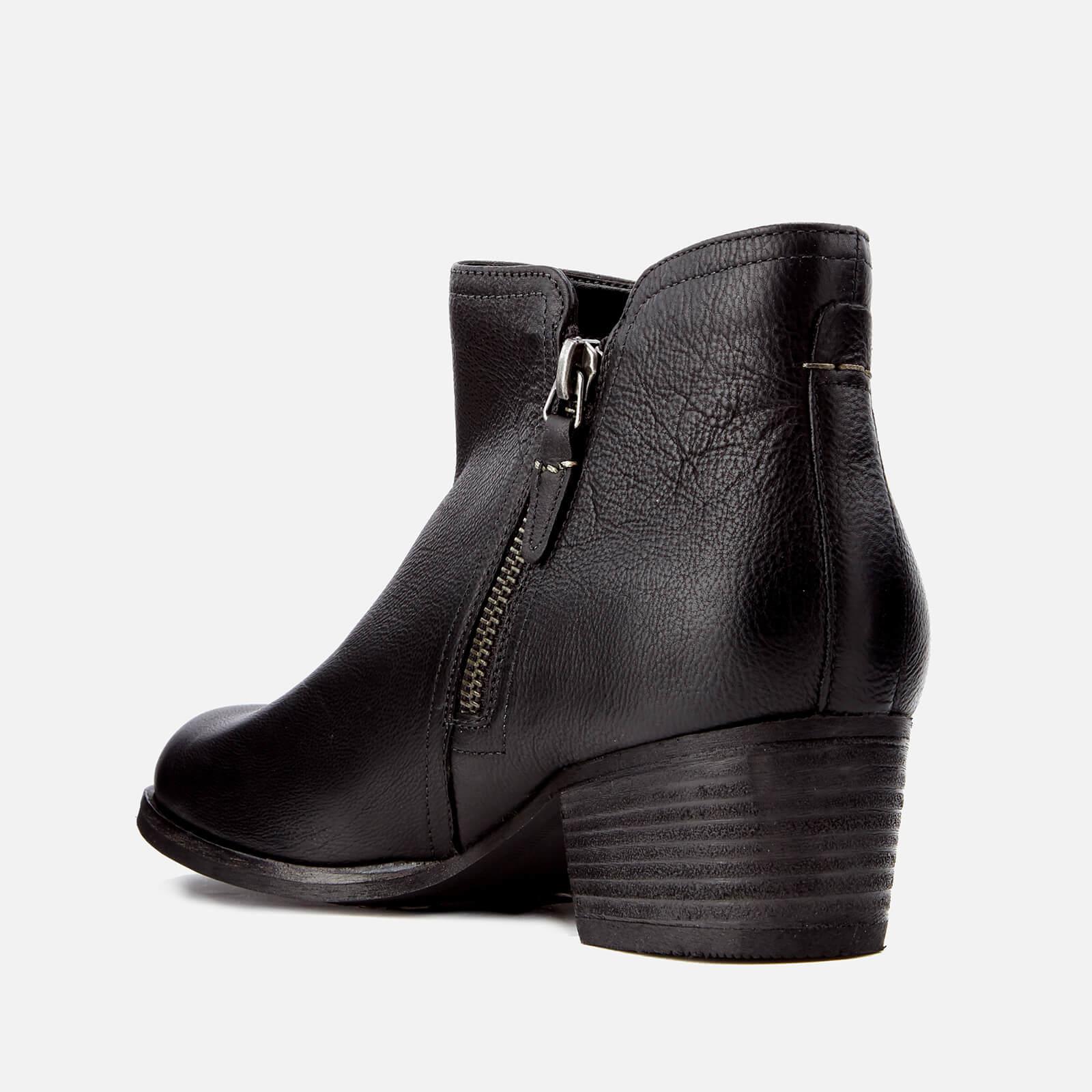 Clarks Women's Maypearl Ramie Leather Ankle Boots in Black | Lyst