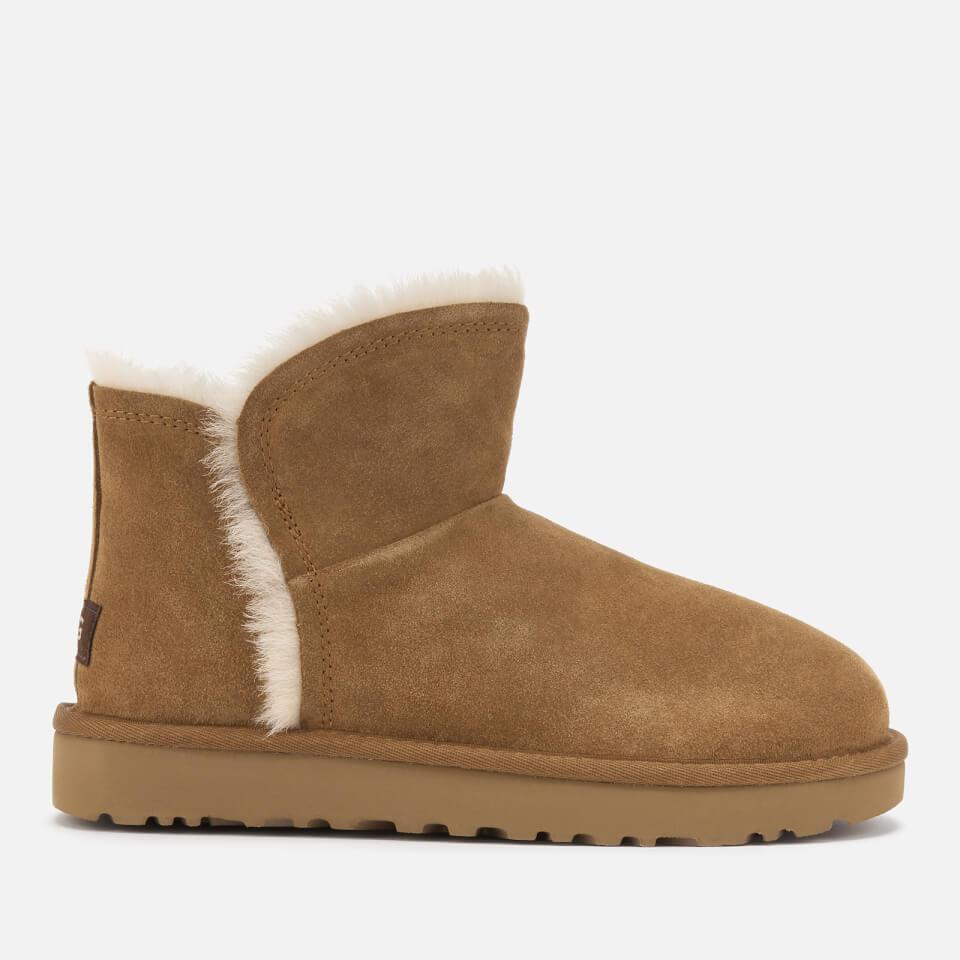 tan chappals