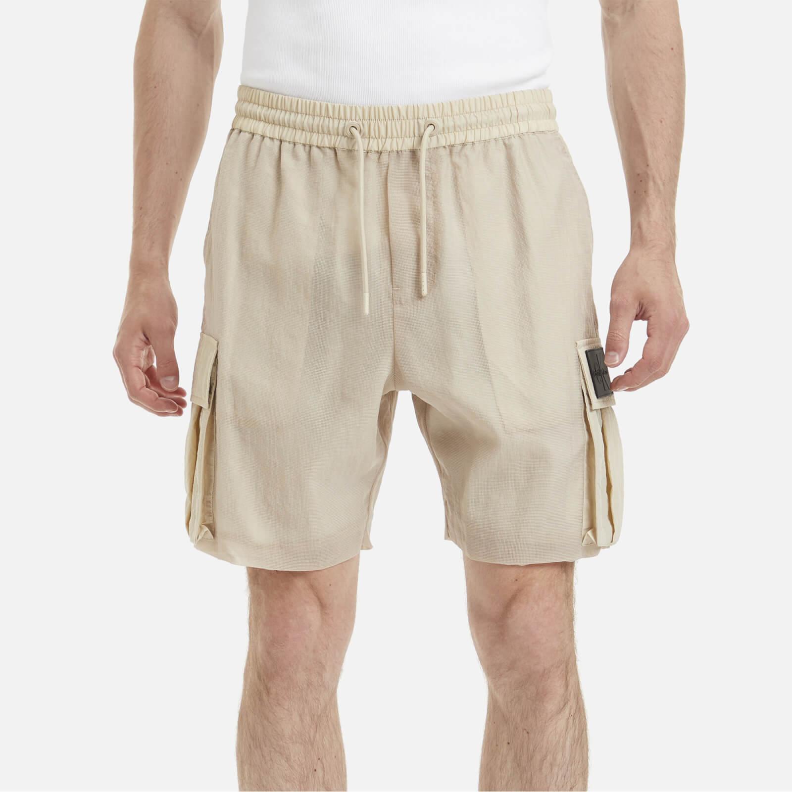 Onregelmatigheden eindpunt vers Calvin Klein Mesh Nylon Cargo Shorts in Natural for Men | Lyst