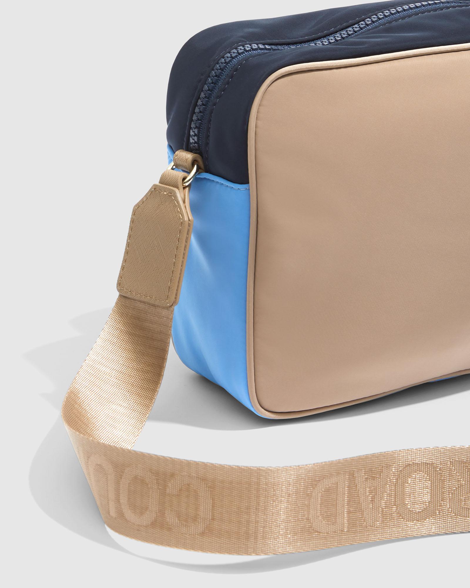 Country road mens bag on sale