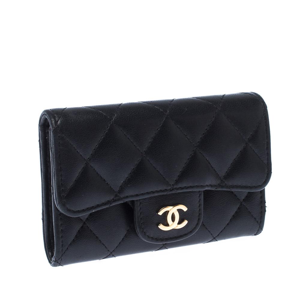 Chanel Black Quilted Leather Small Classic Flap Wallet - Lyst
