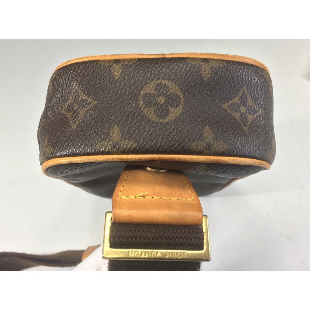 Louis Vuitton Brown Monogram Canvas Leather Pochette Gange Waist Bag For  Sale at 1stDibs