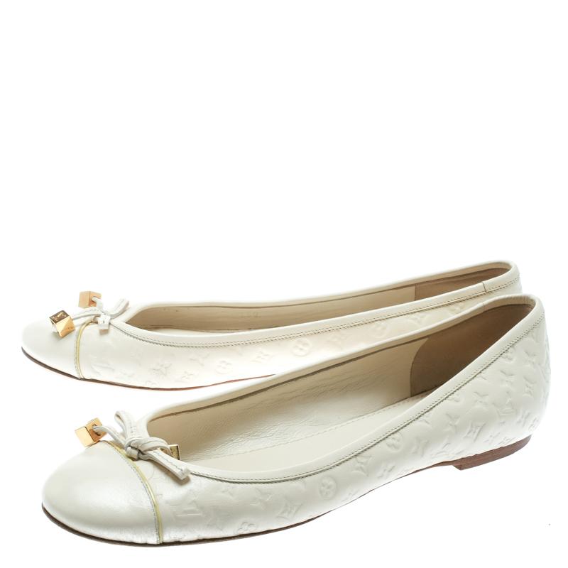 Louis Vuitton Cream Monogram Leather Cap Toe Debbie Bow Ballet Flats Size 38.5 in Natural - Lyst
