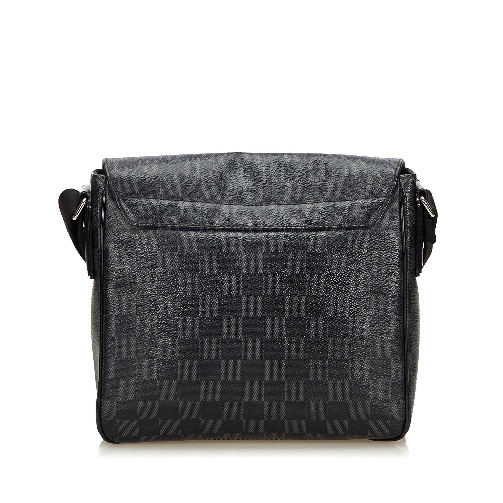 Louis Vuitton Damier Graphite Canvas District Pm Bag in Black - Lyst