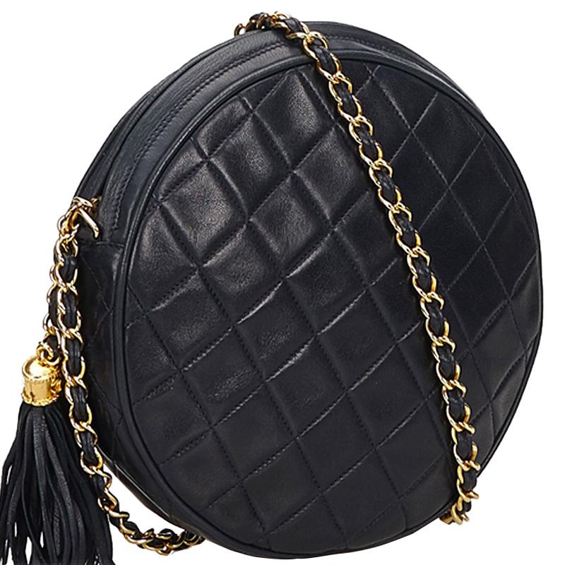 chanel round quilted bag