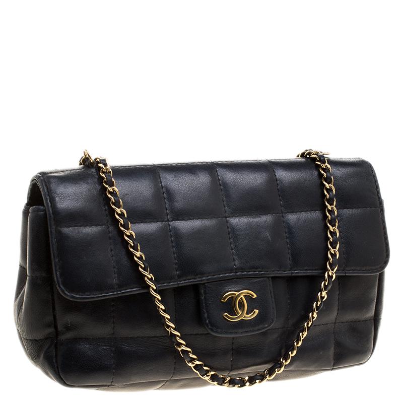 chanel chocolate bar flap bag