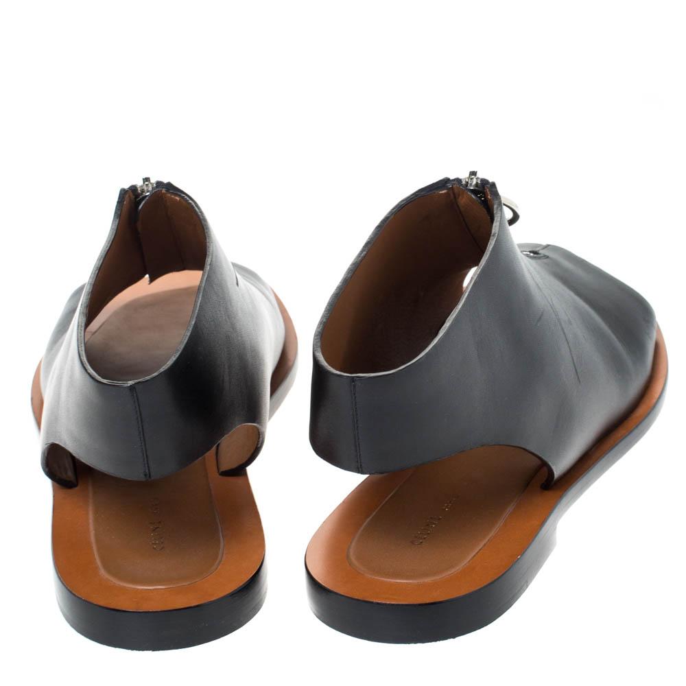 Céline Black Leather Zip Detail Open Toe Flat Sandals Size 40 - Lyst