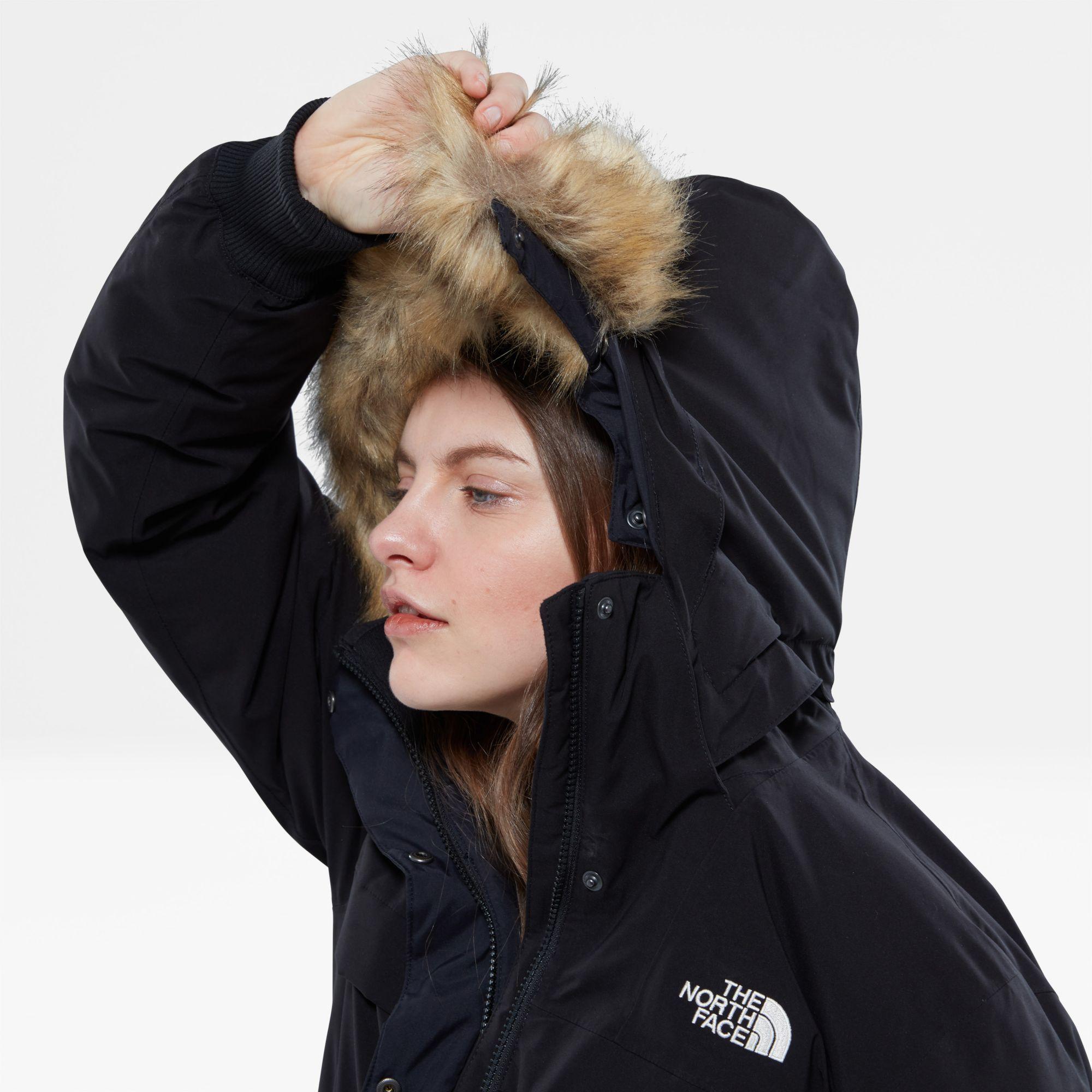 The North Face Women's Cagoule Goretex® Parka Tnf in Black - Lyst