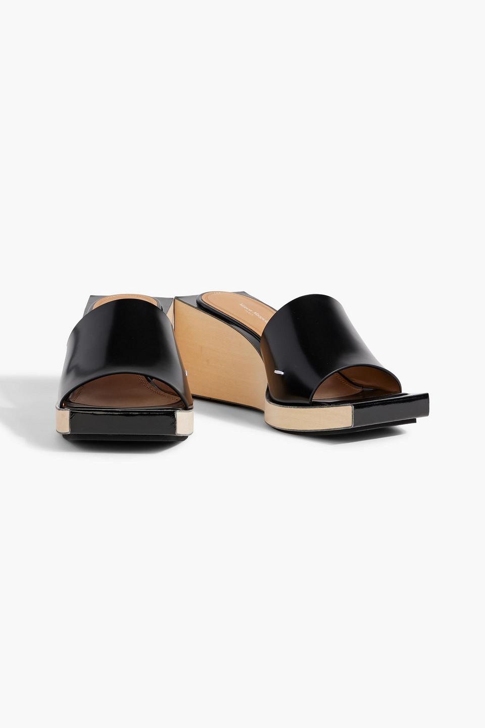 MAISON MARGIELA★素敵！MM22 glossed-leather wedge mules Maison Margiela Mm22 Glossed-leather Wedge Mules In Black