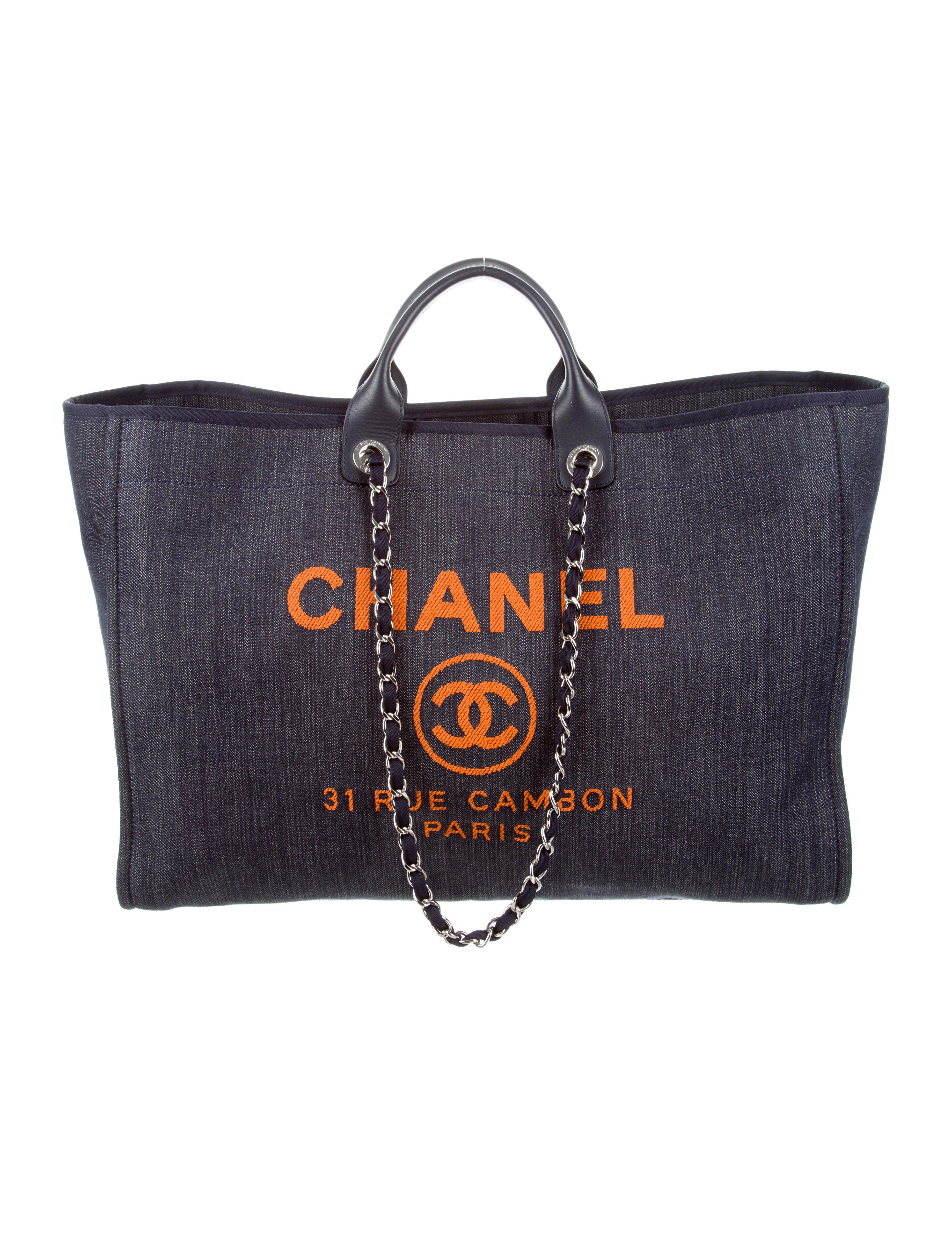 Lyst Chanel 2017 Extra Large Deauville Ping Bag W Tags Denim Gallery
