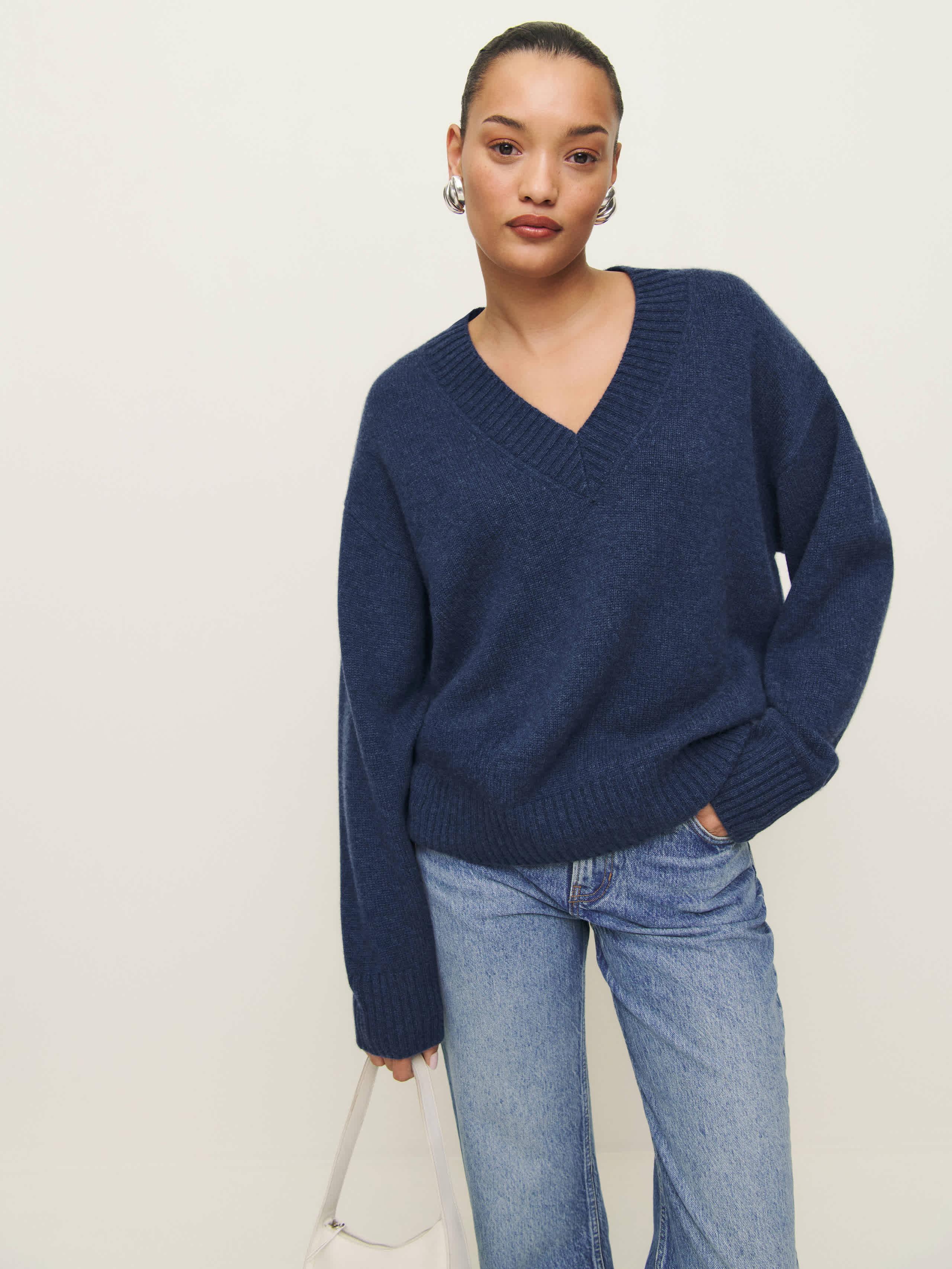Reformation Jadey Cashmere Oversized V-Neck Sweater in Blue Lyst