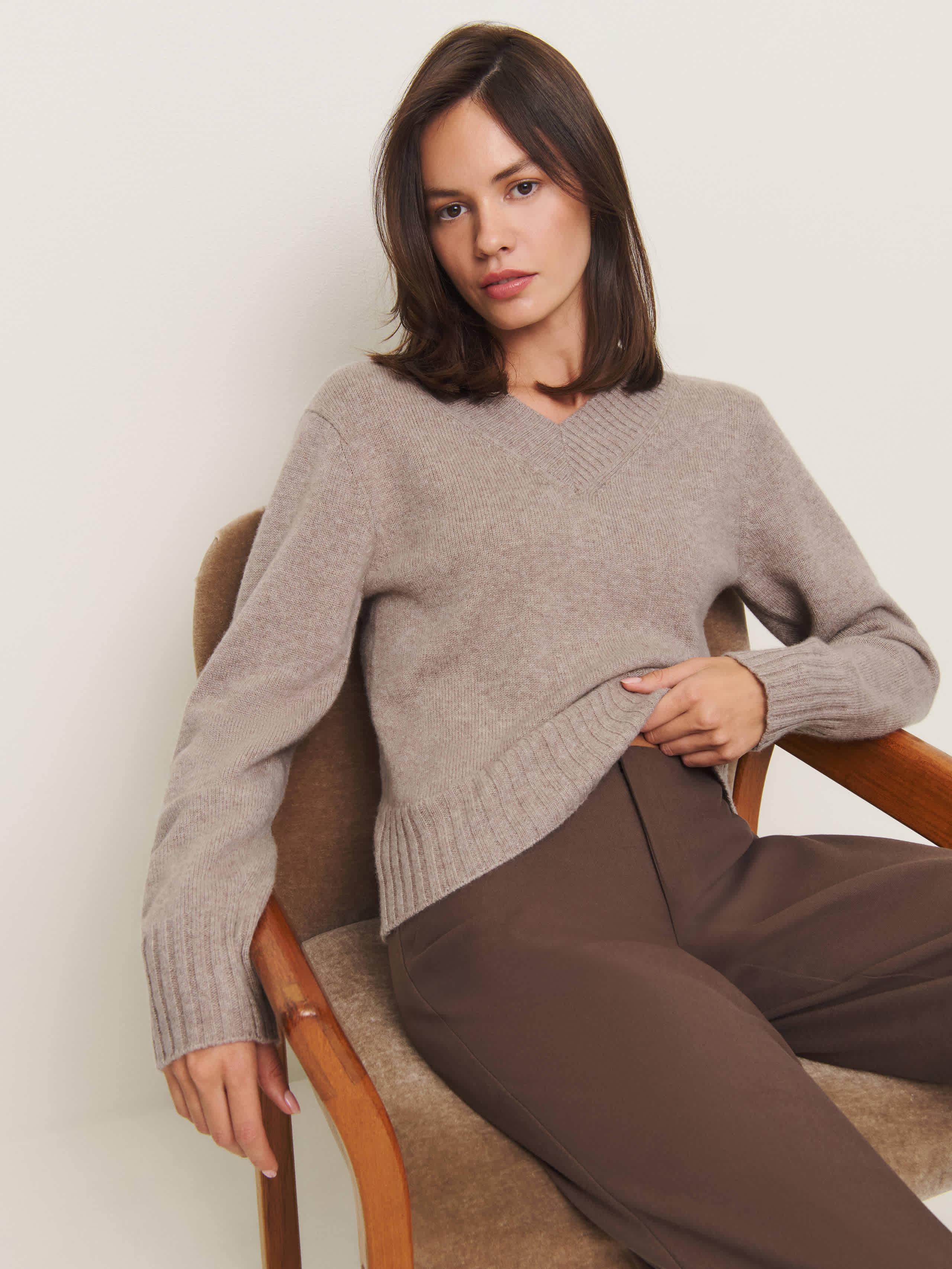 Reformation Dulce Cashmere V-Neck Sweater in Brown Lyst