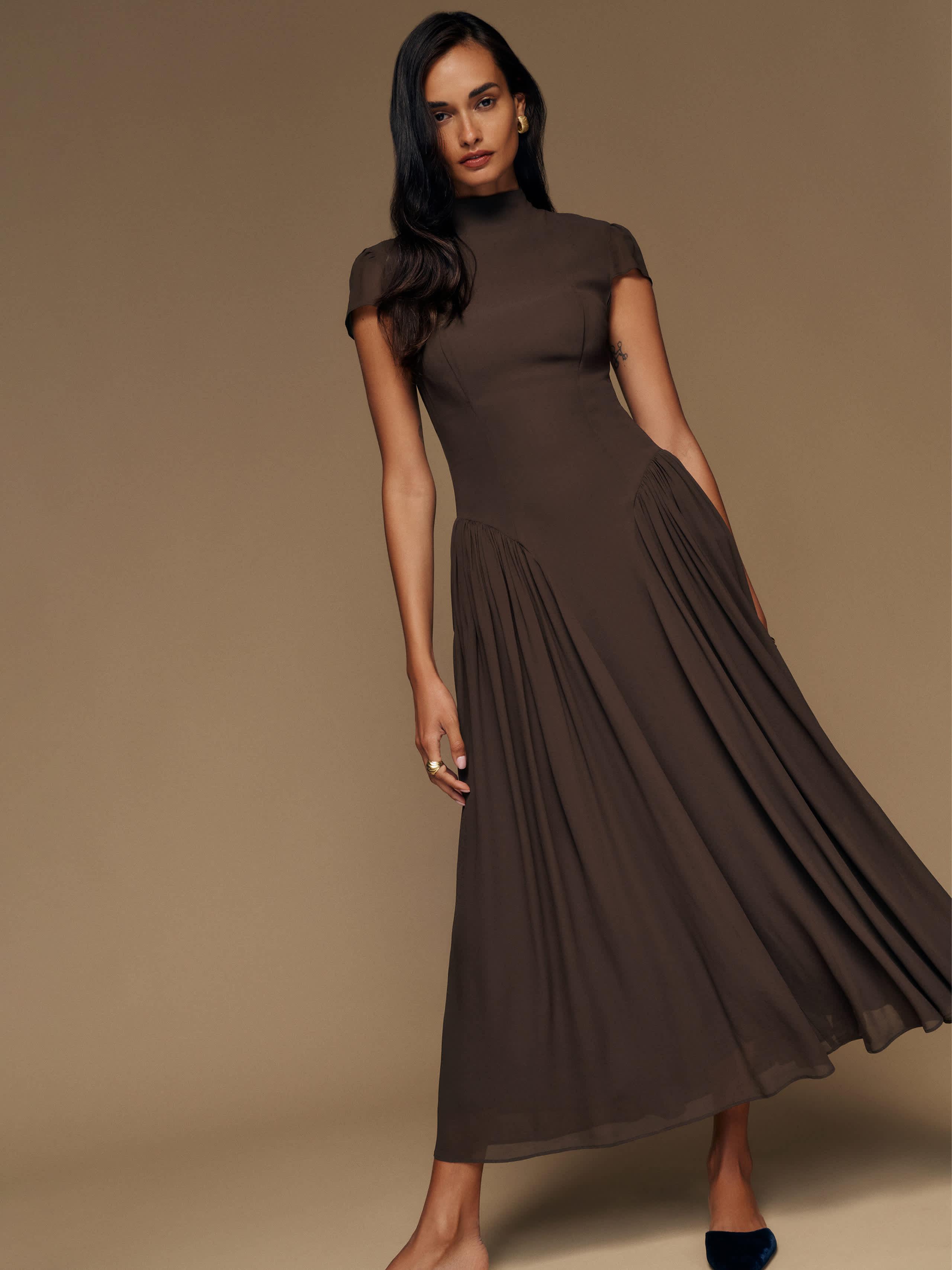 reformation brown dress Maven Mock-Neck Chiffon Midi in Featuring a scoop neckline Swing Alexander McQueen Corset-Intarsia Stretch-Knit Size:40