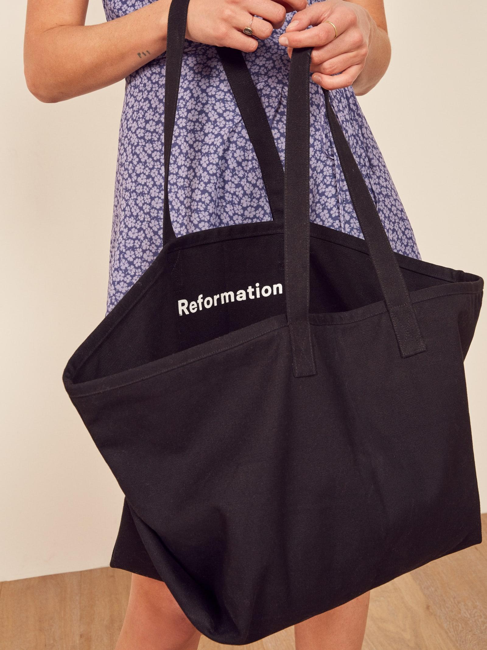 black beach tote