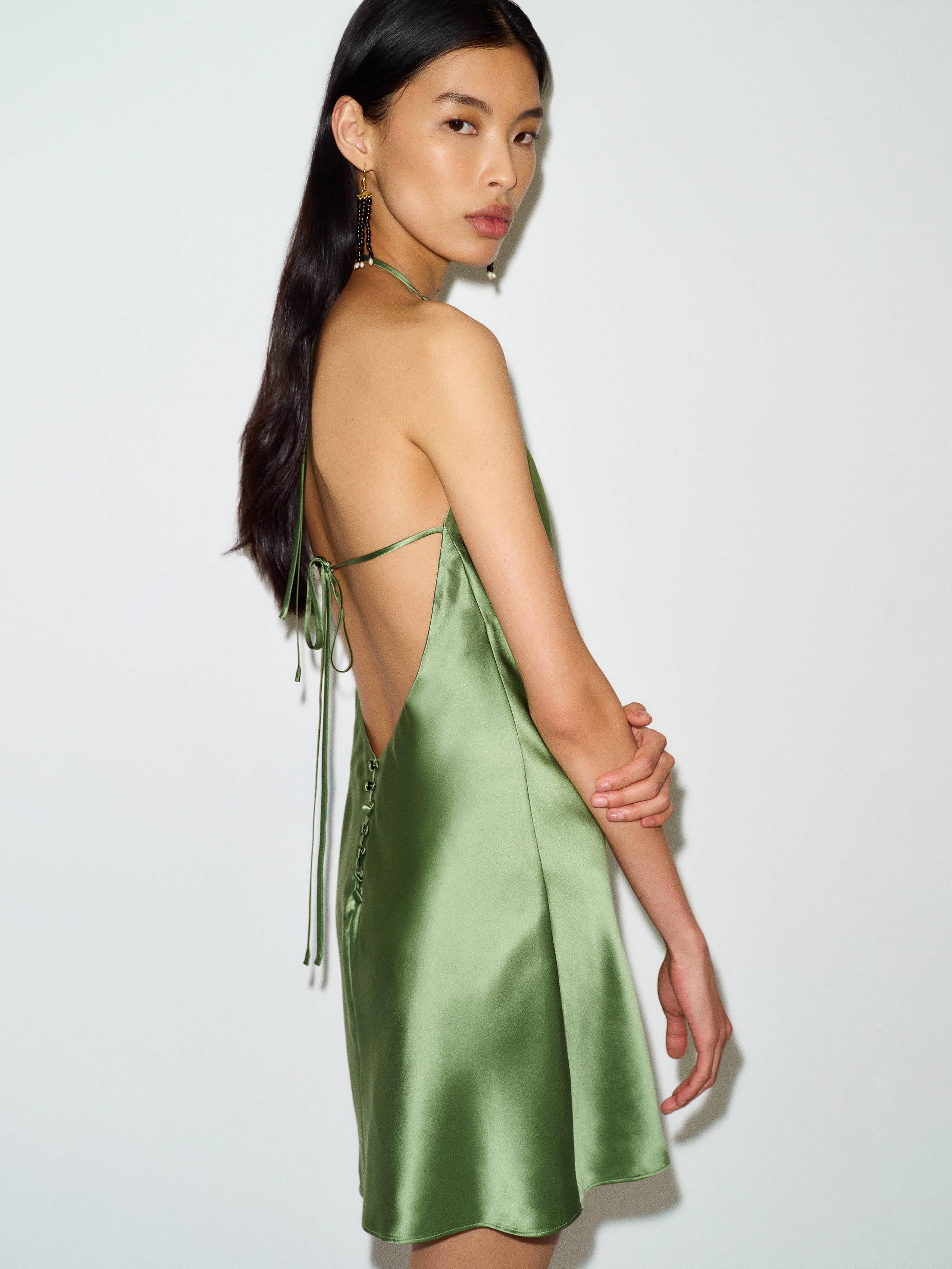 green emerald velvet dress Solene Dress ~ Jade – Chic Streets main image 0