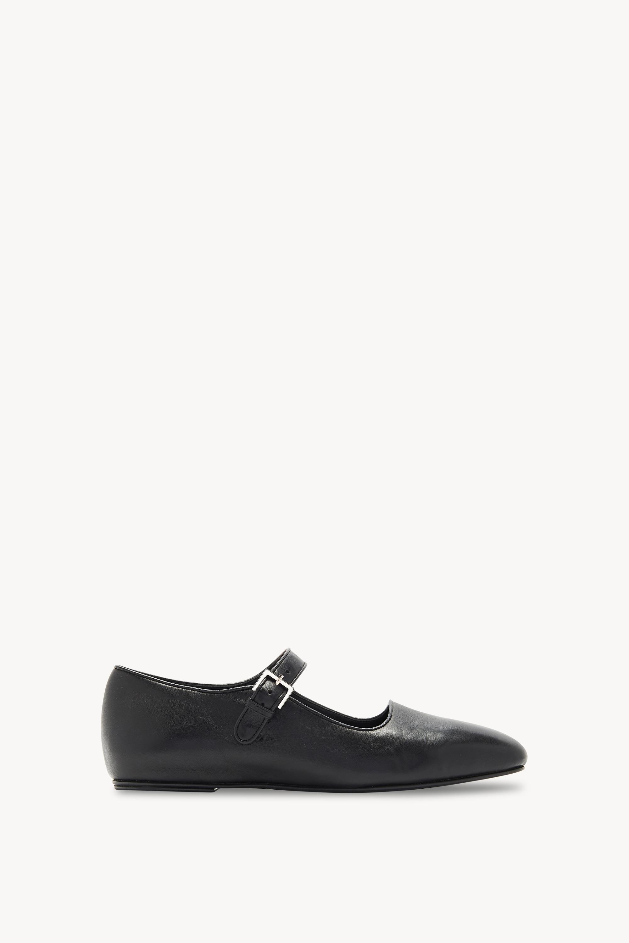 The Row Ava Shoe In Leather in Black - Lyst