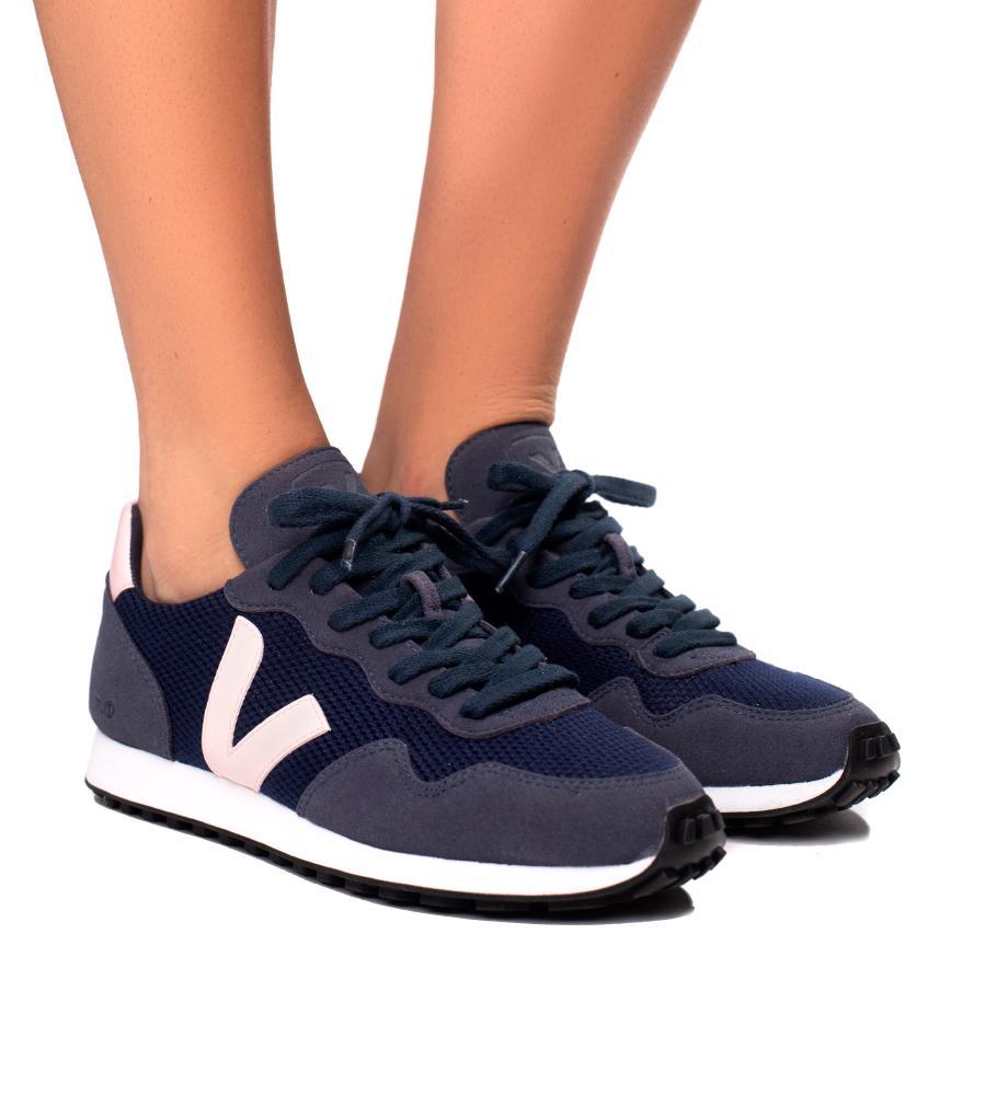 veja pink and navy