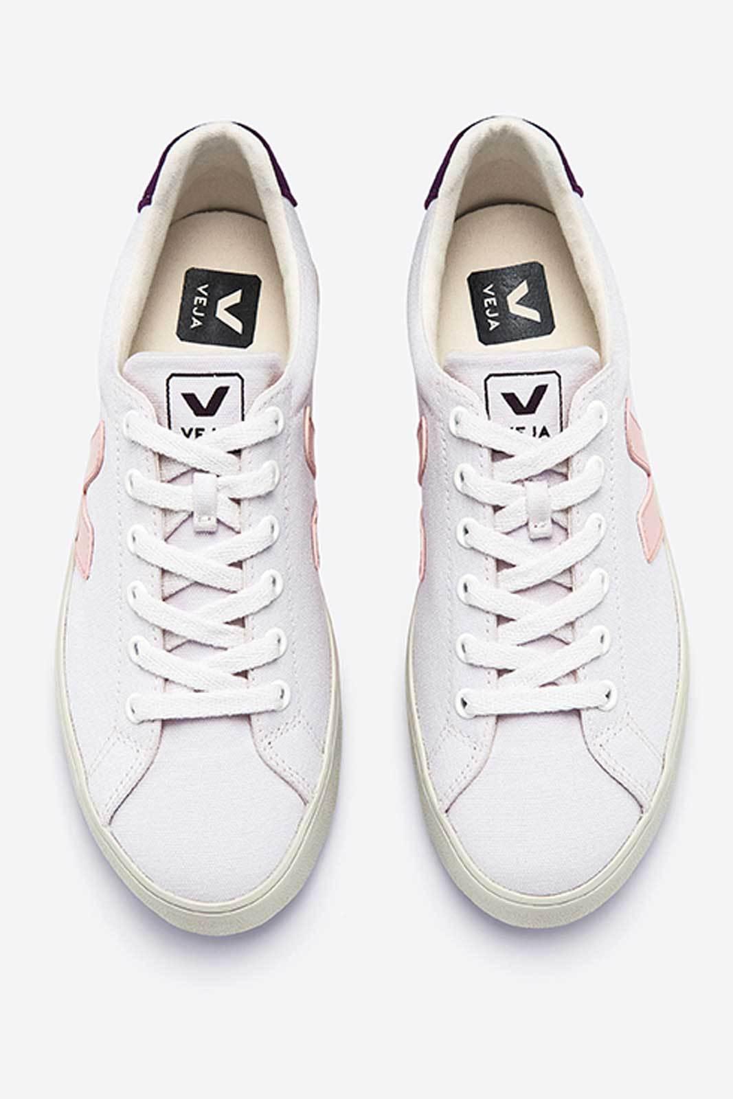 veja esplar se white petale berry