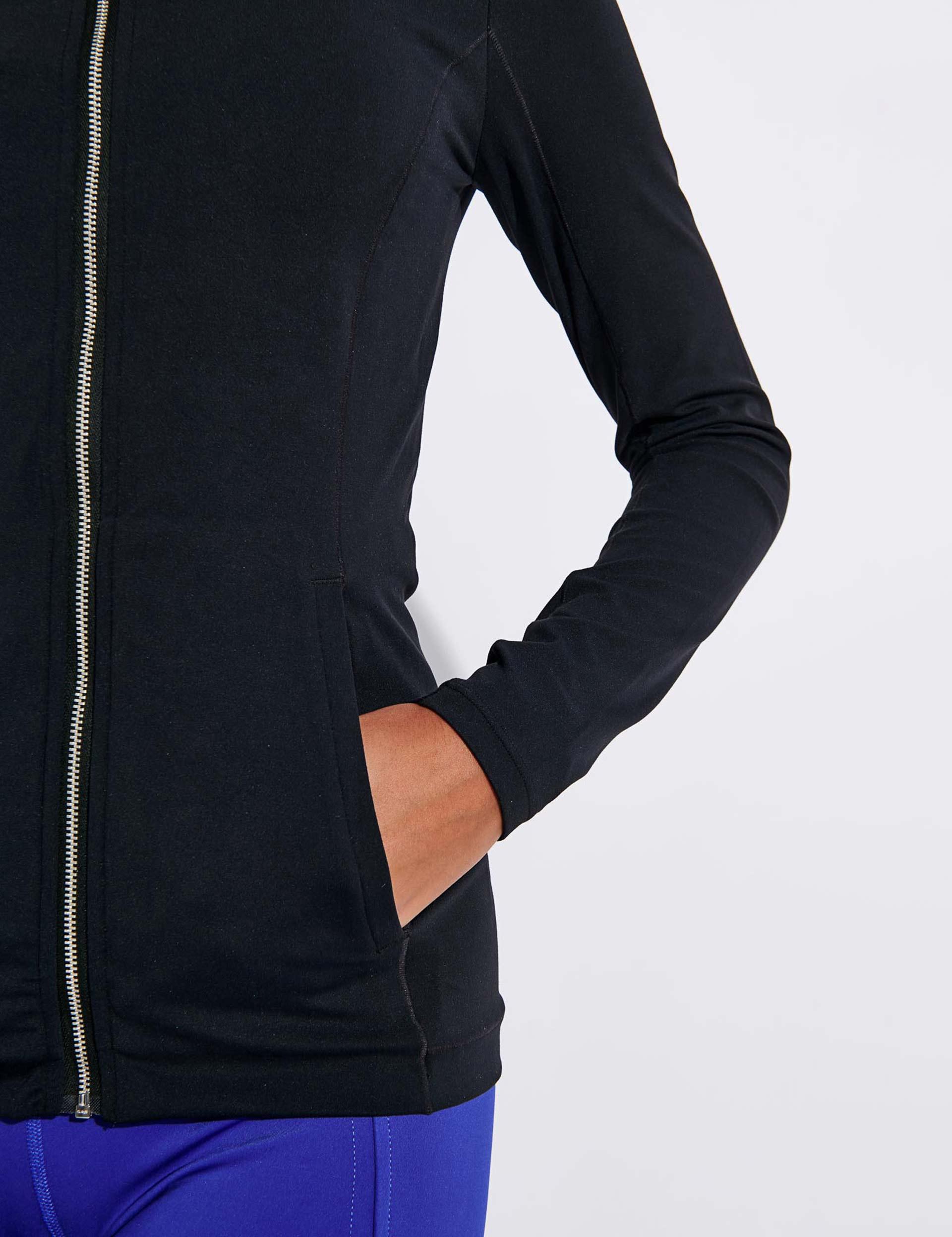 Nike Yoga Luxe Dri-fit Jacket in Black 