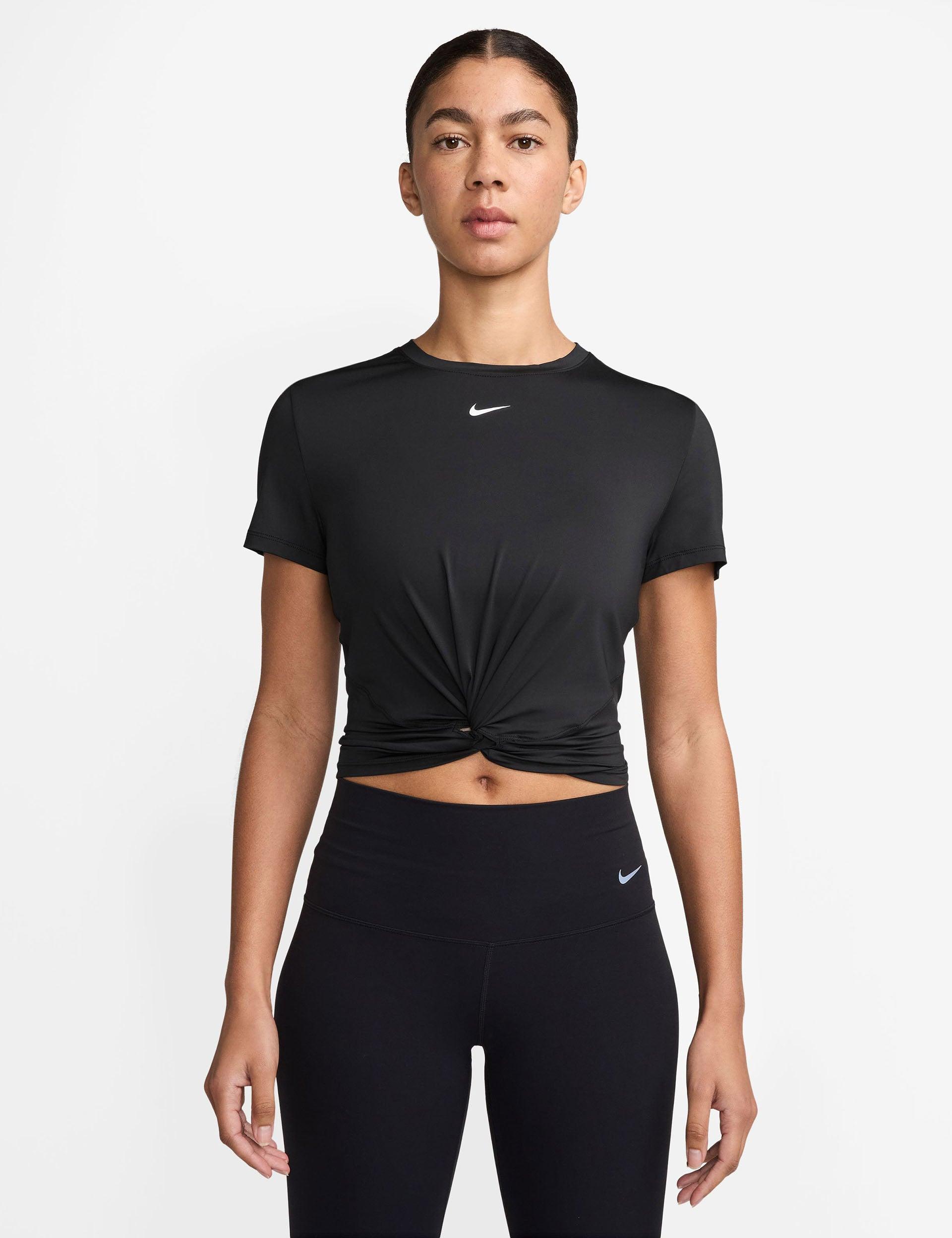 Nike Short-sleeve tops for Women Online Sale up to 74% off Lyst UK
