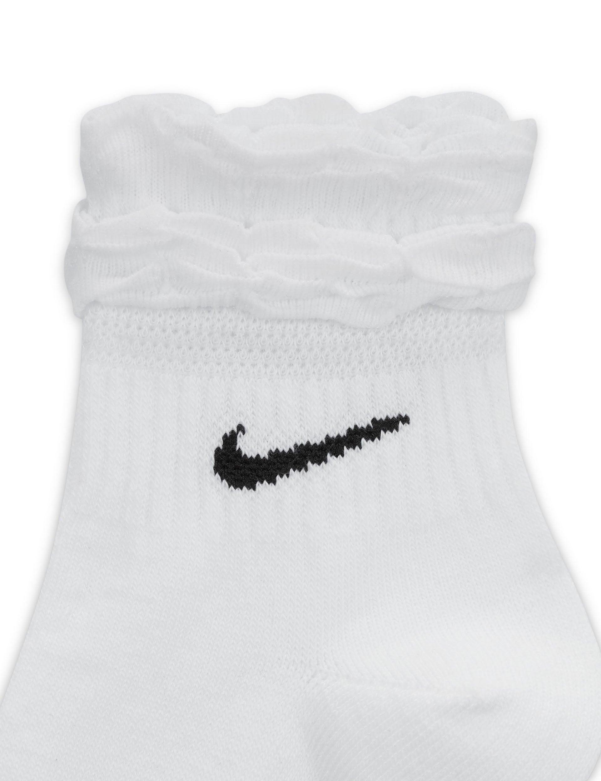 nike white trainer socks womens