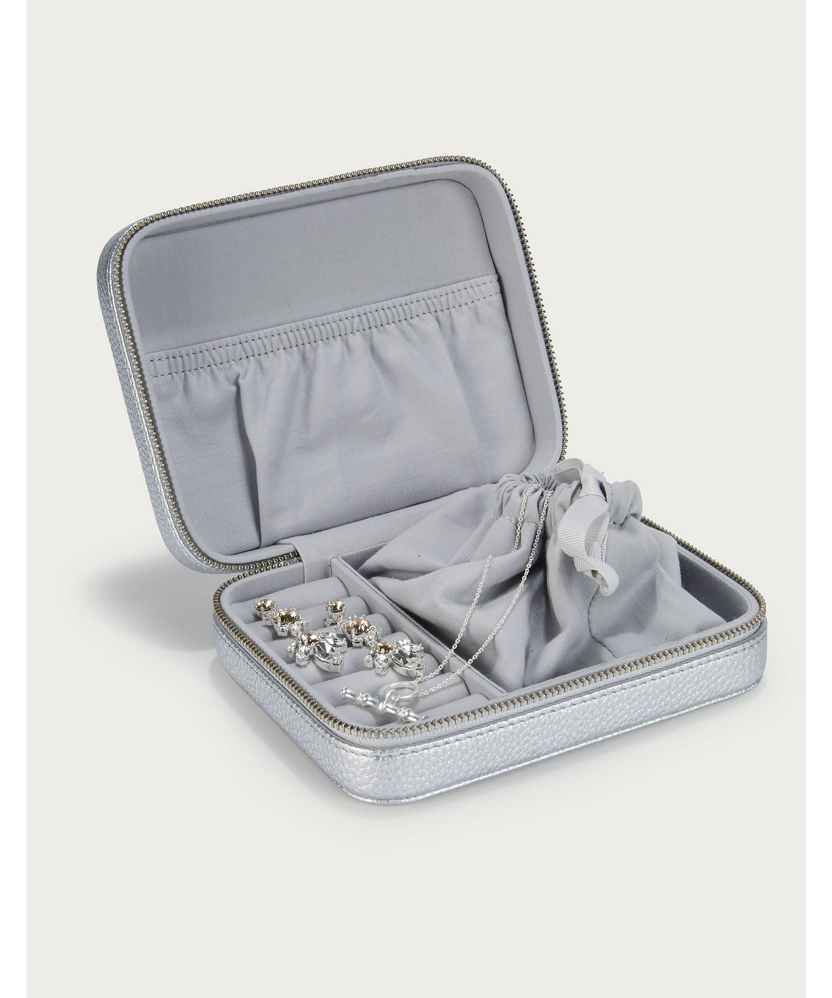 The white deals company jewellery