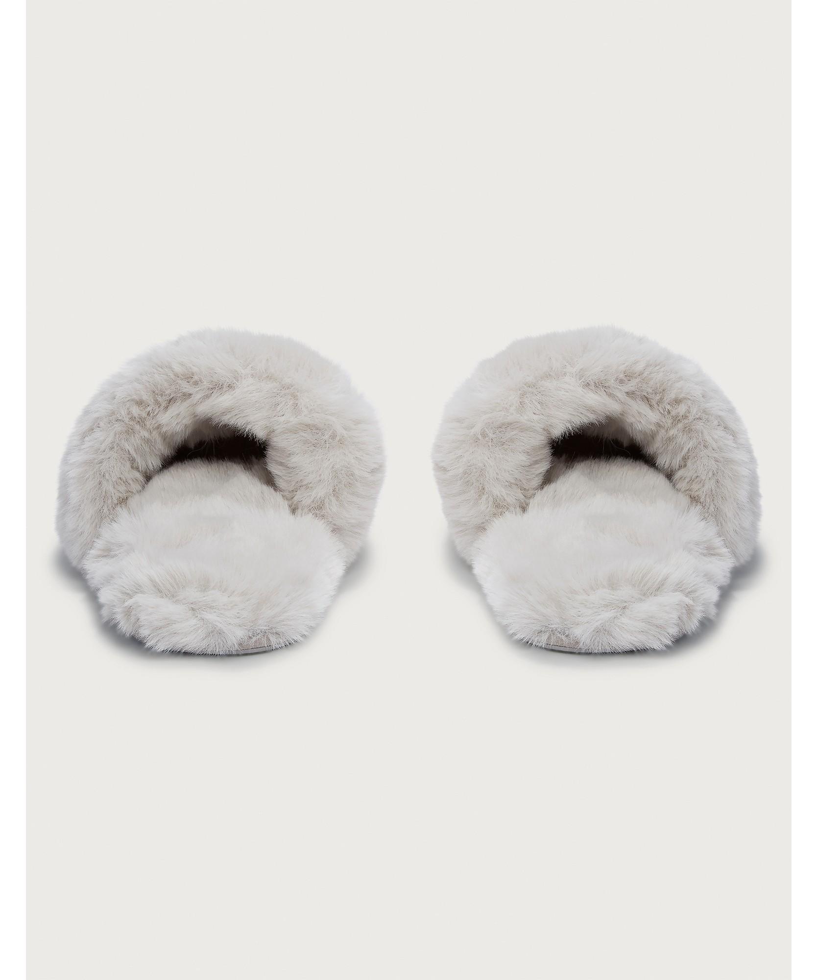 slider slippers with strap