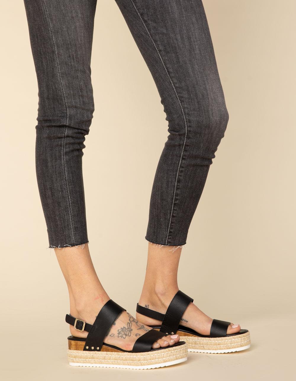 steve madden platform sandals