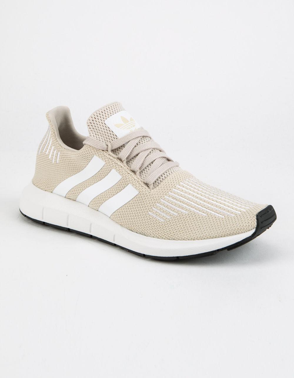 lyst adidas swift laufen frauen in weißen schuhen lyst adidas swift laufen frauen in weißen schuhen