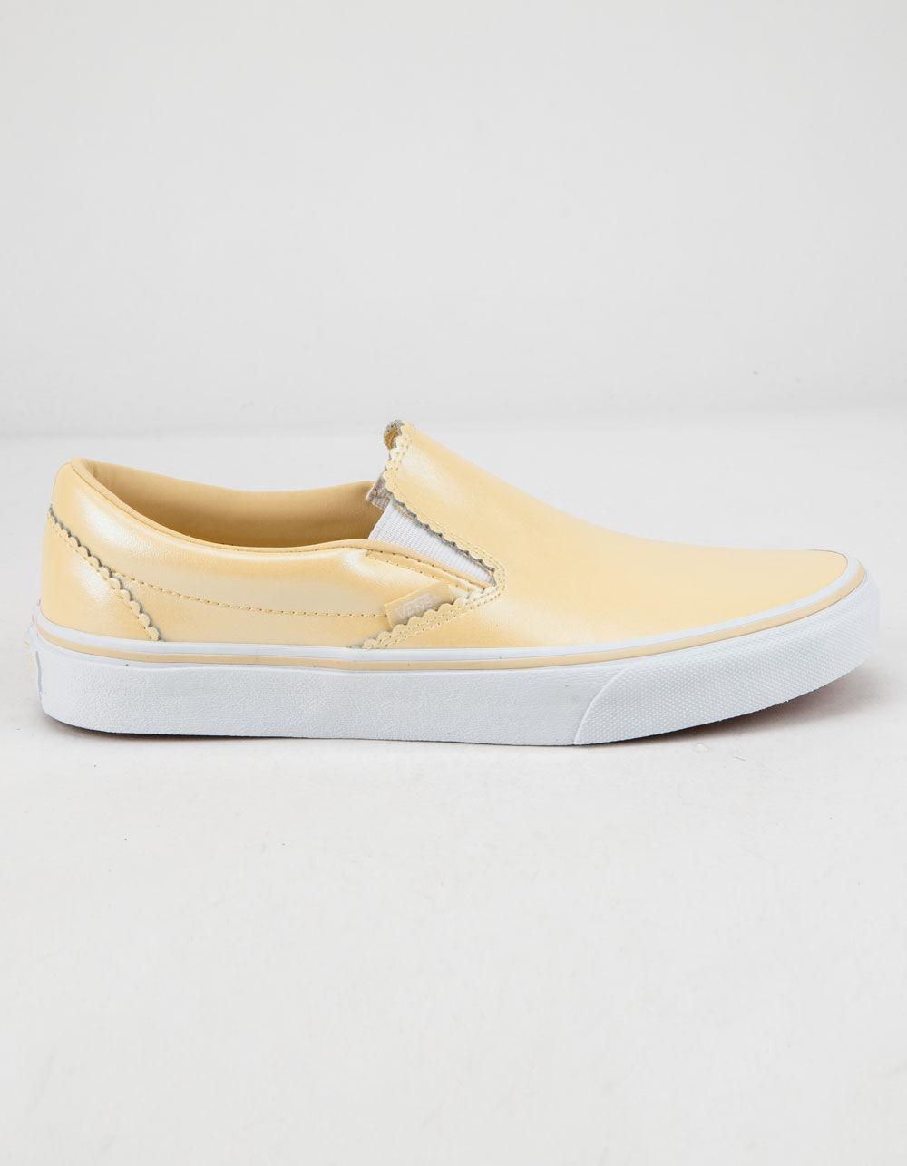 vans pearl suede slip on