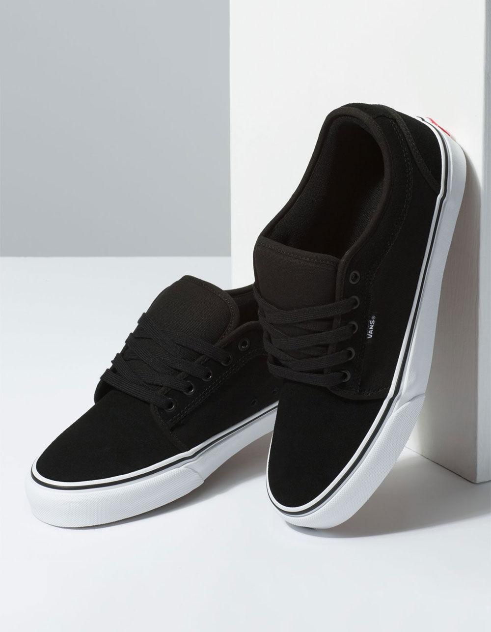 chukka low black