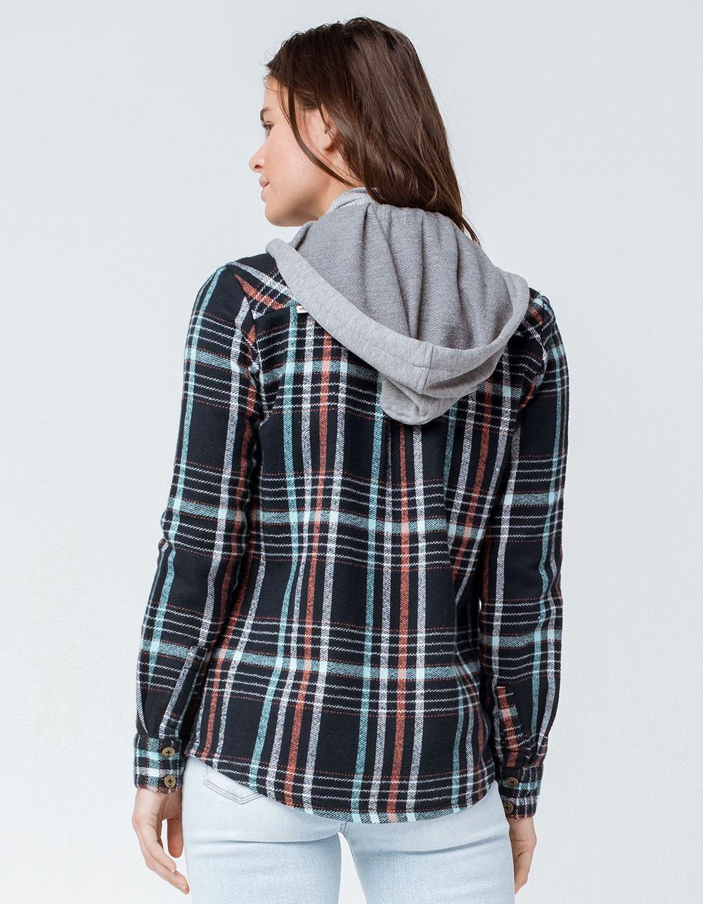 Get Black Shirt Combination In Winter Gif