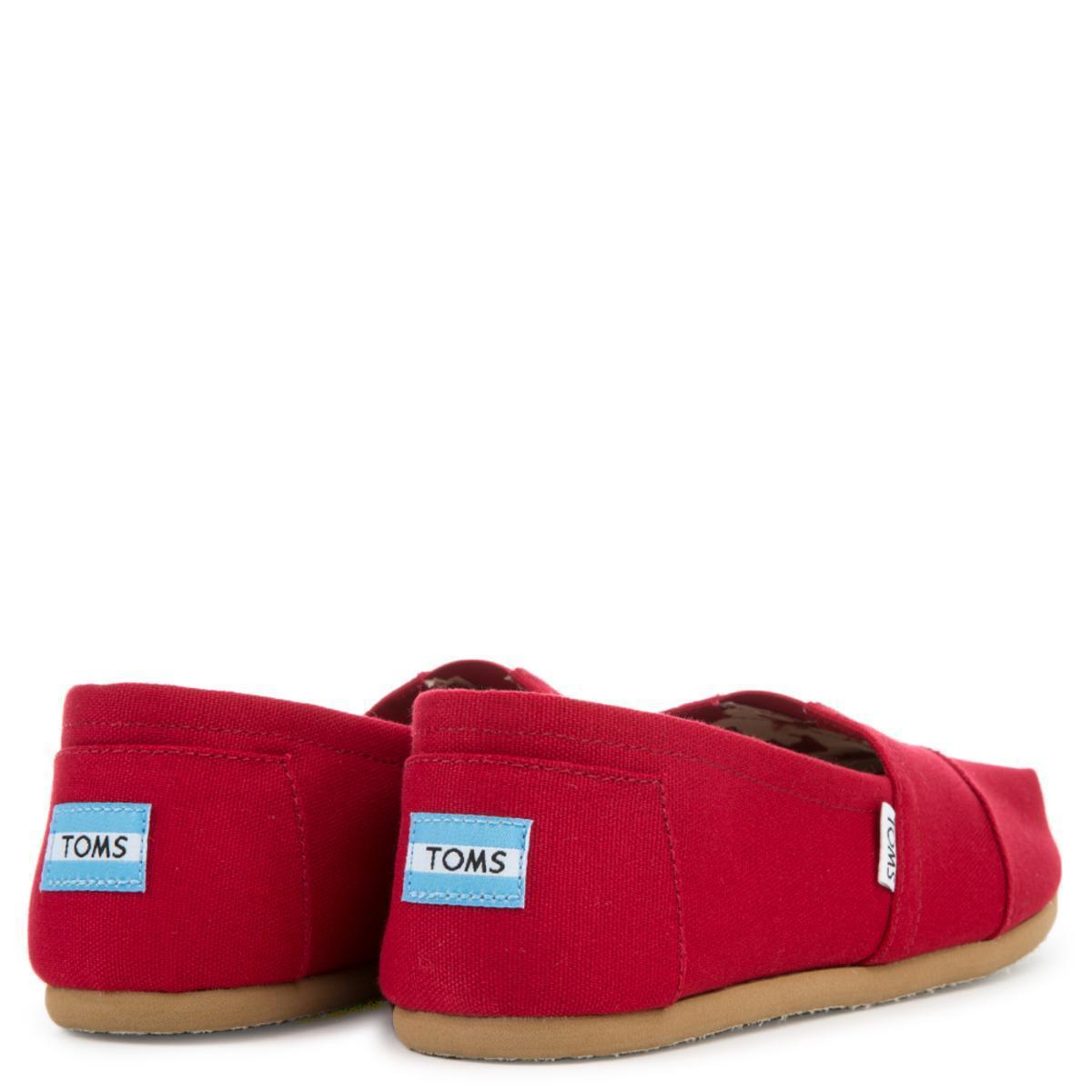 toms classic red canvas