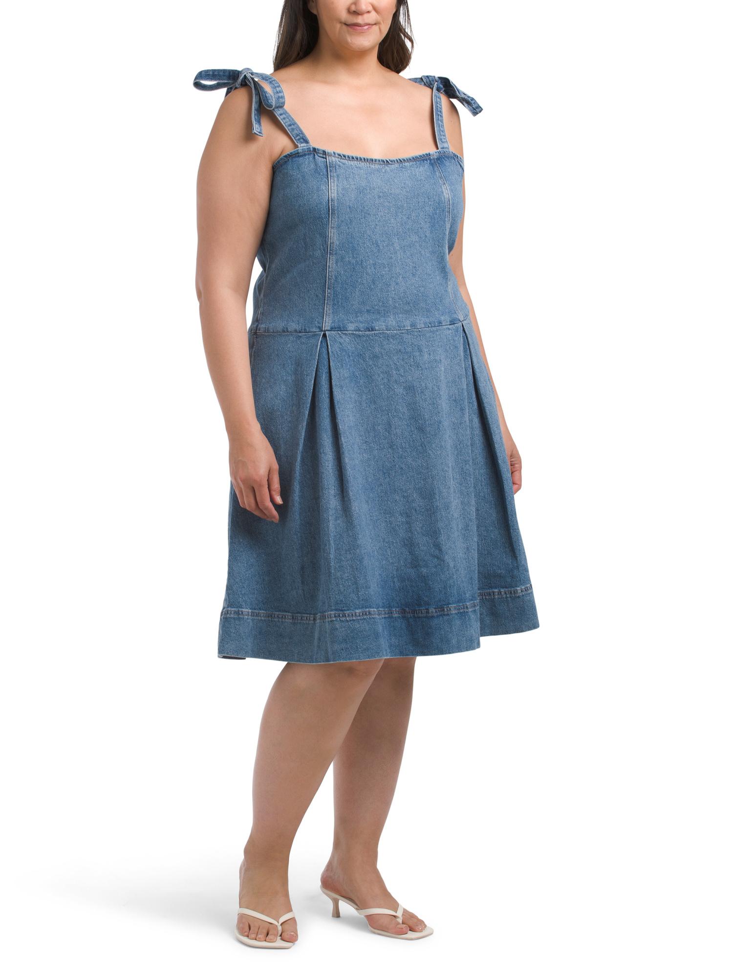 denim dress western Rodeo Rebel Strapless Denim / Xl and a flared silhouette smarttag_clothing Luxury Satin Colors:Red Burgundy Ganni Logo Crochet Striped