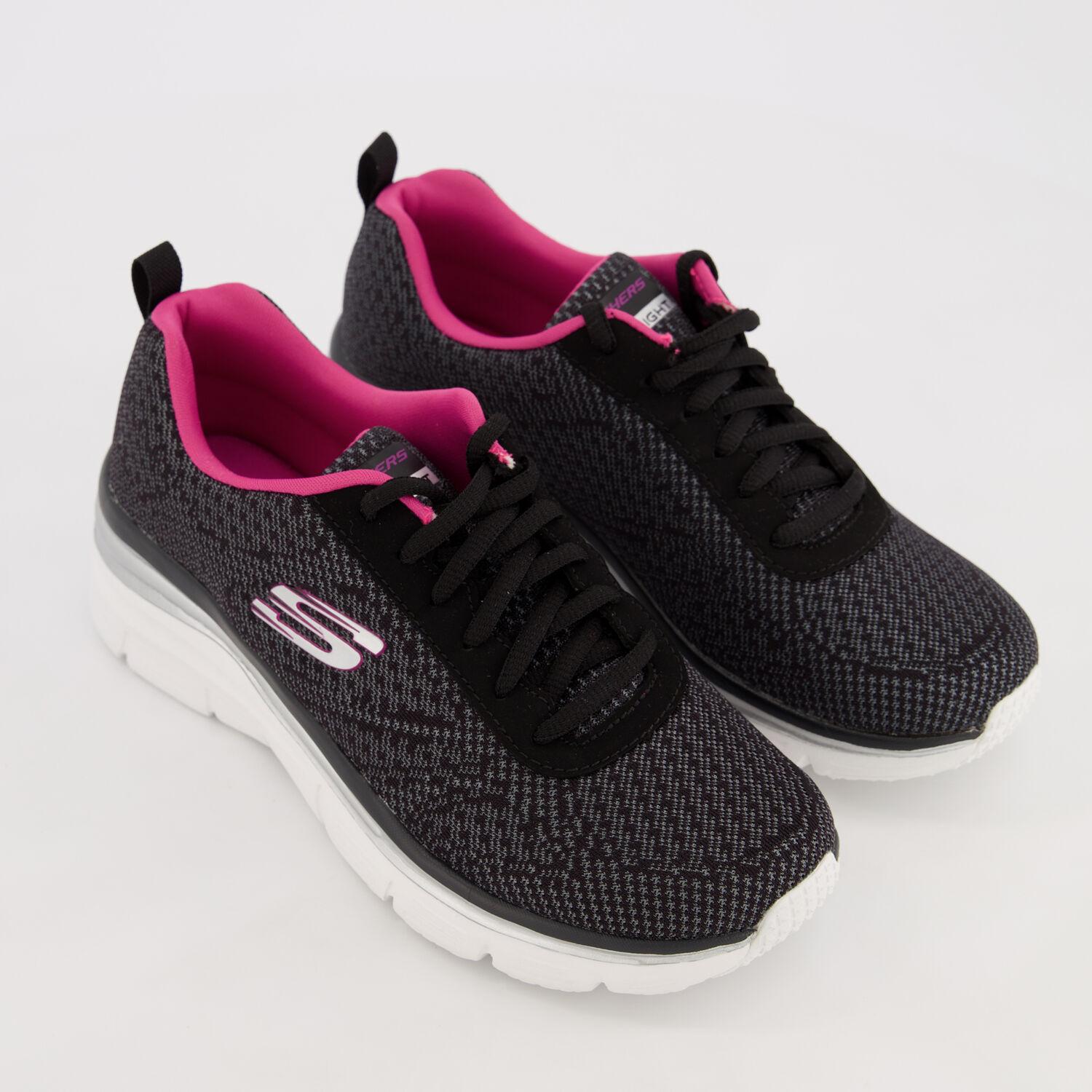 skechers brown & black ultra flex safari tour trainers