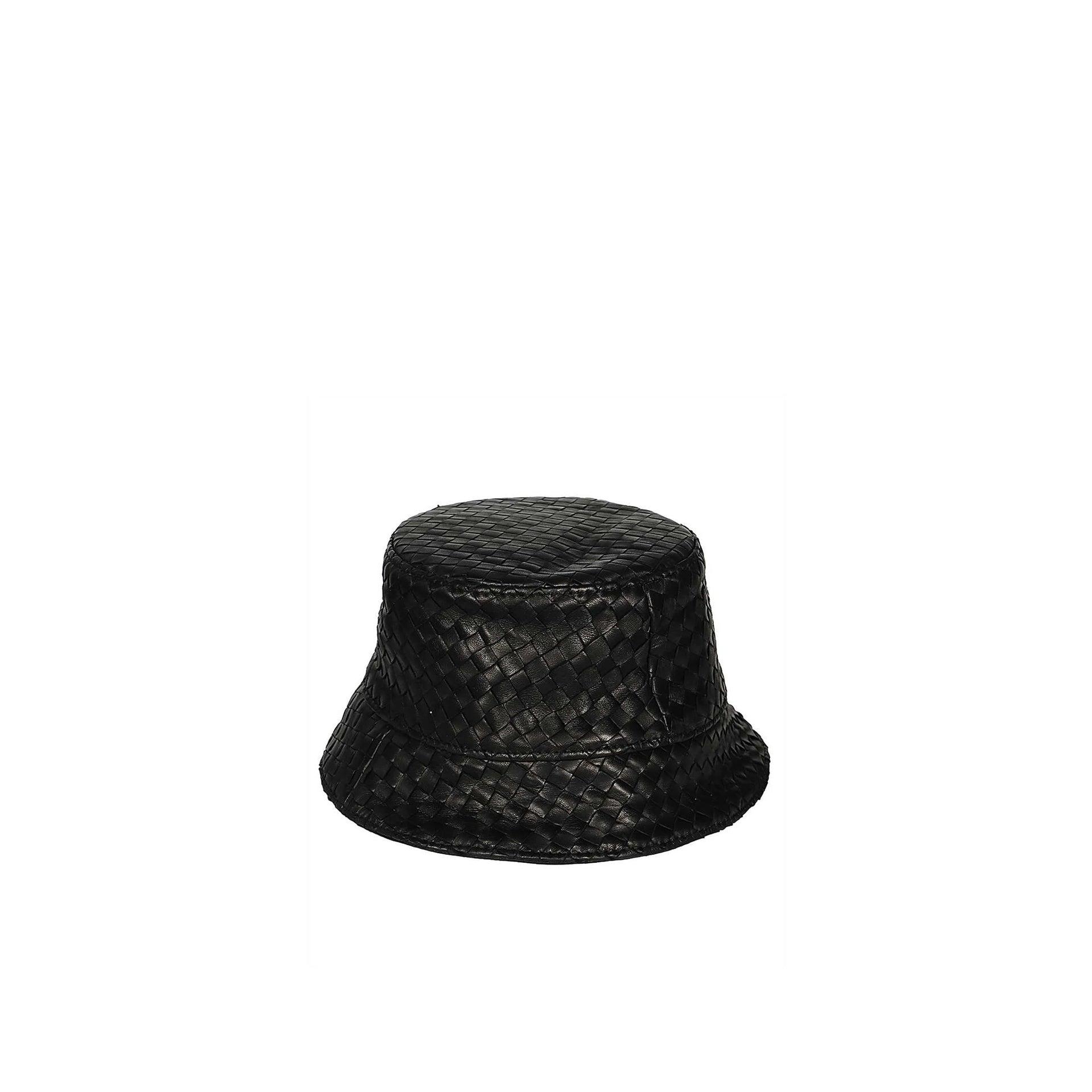 Bottega Veneta ブラック バケットハット Bottega Veneta: ブラック Tech Nylon バケットハット | SSENSE 日本
